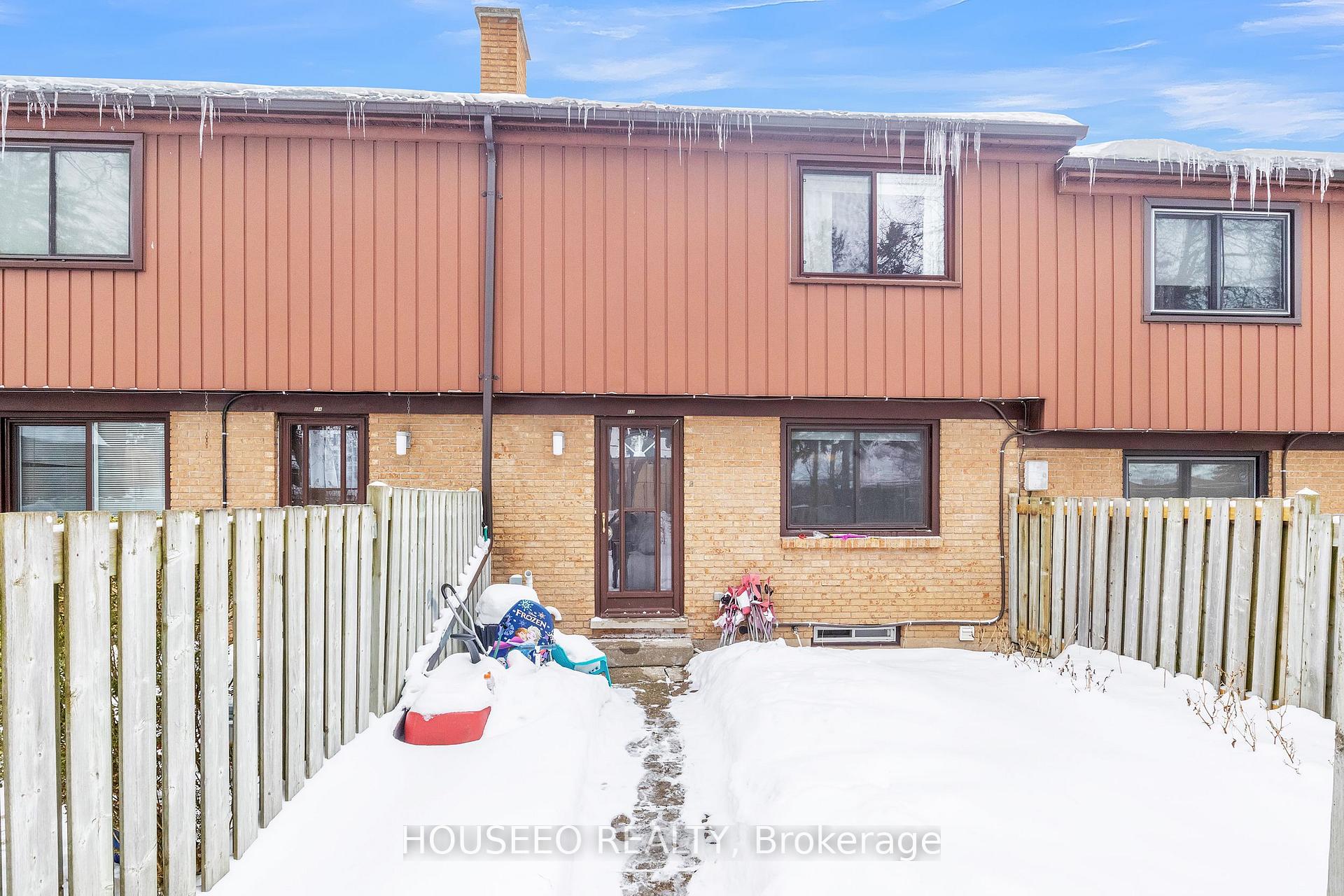 Photo 29 of 132 Kingswood Drive, Kitchener — HOMEH