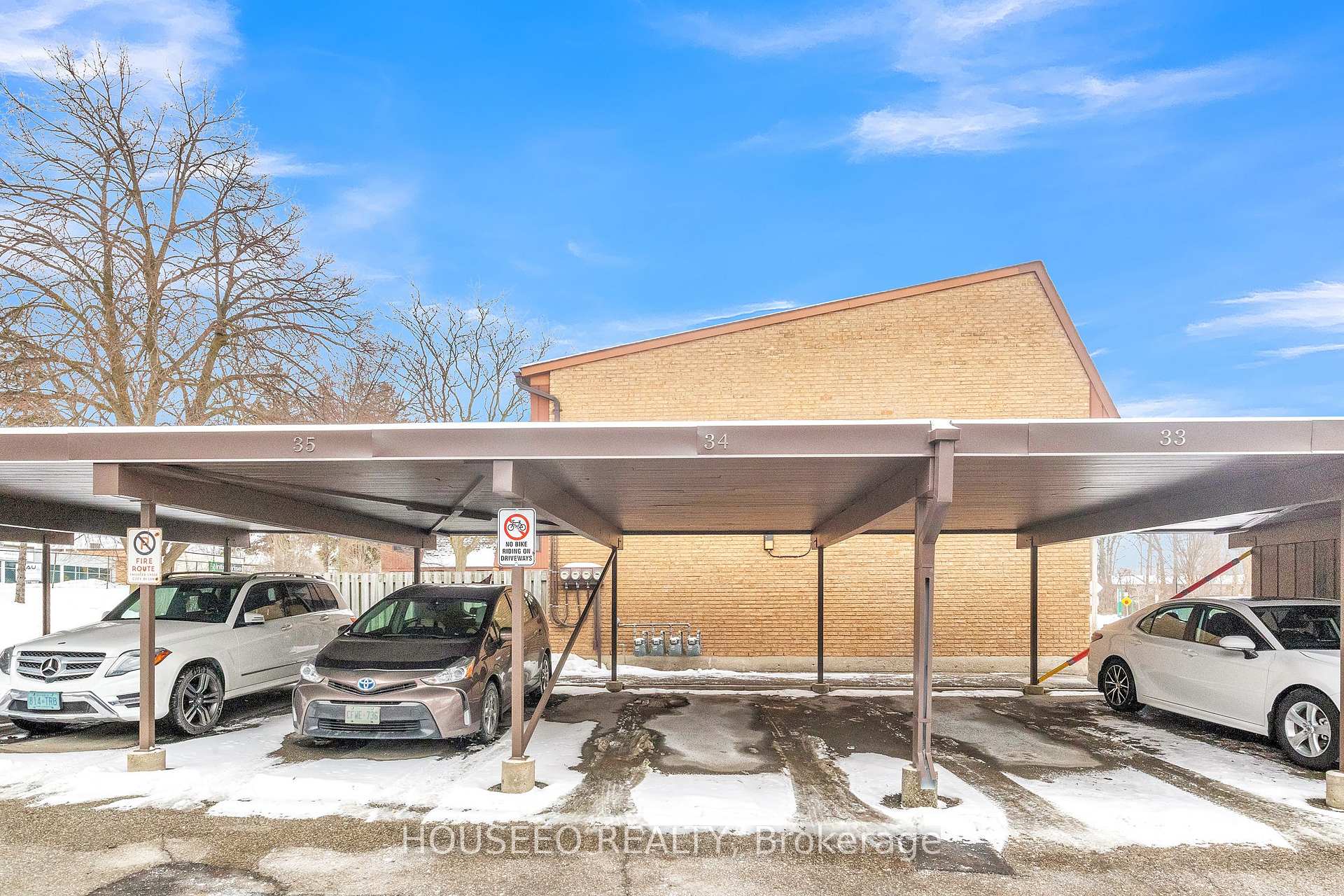 Photo 32 of 132 Kingswood Drive, Kitchener — HOMEH