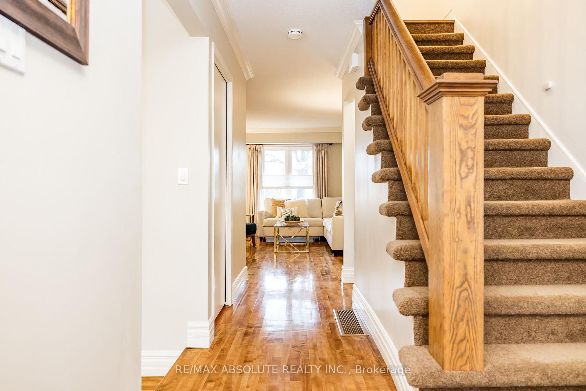 Photo 6 of 2581 Flannery Drive, Ottawa, Mooneys Bay/Riverside Park — HOMEH