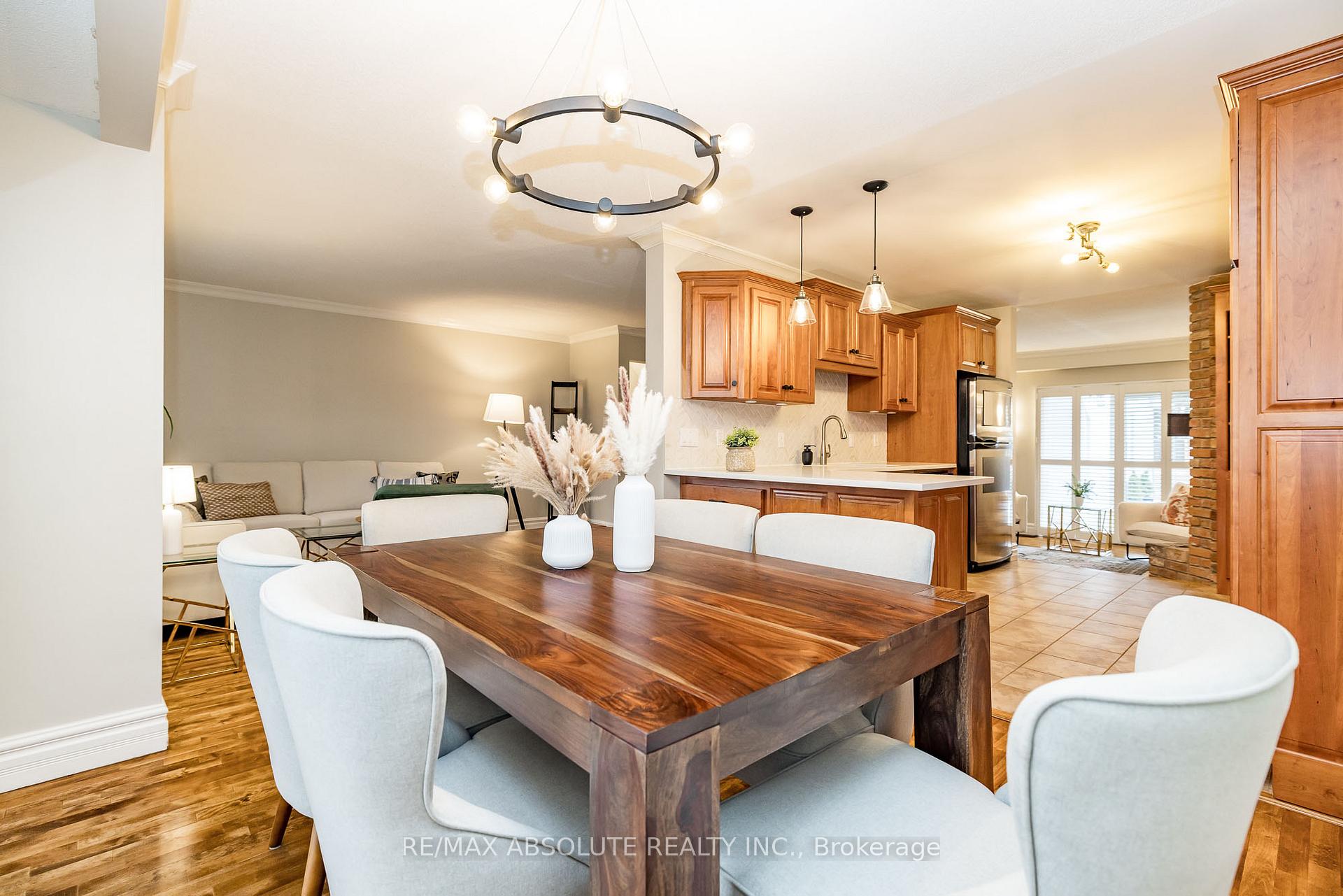 Photo 19 of 2581 Flannery Drive, Ottawa, Mooneys Bay/Riverside Park — HOMEH