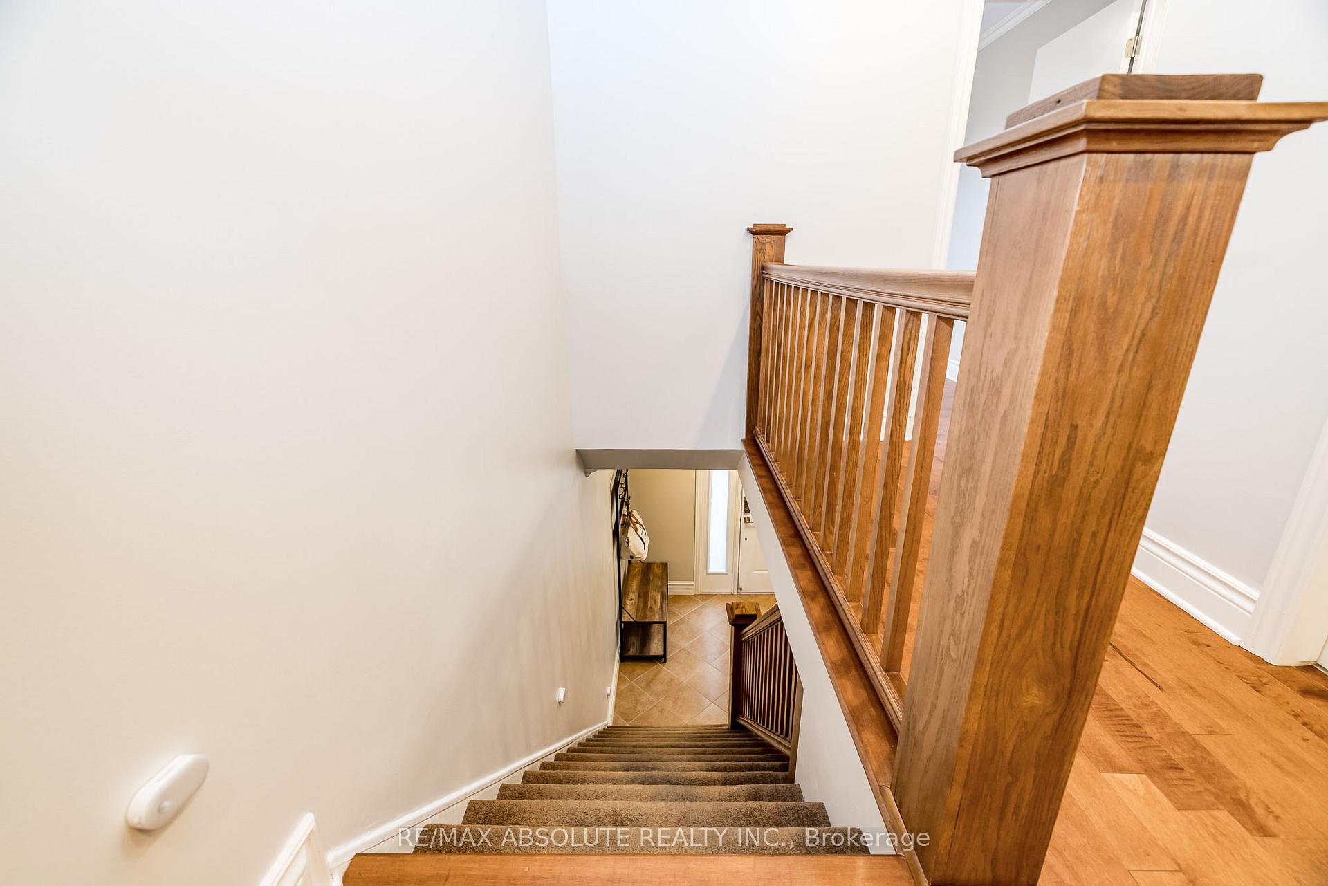 Photo 24 of 2581 Flannery Drive, Ottawa, Mooneys Bay/Riverside Park — HOMEH