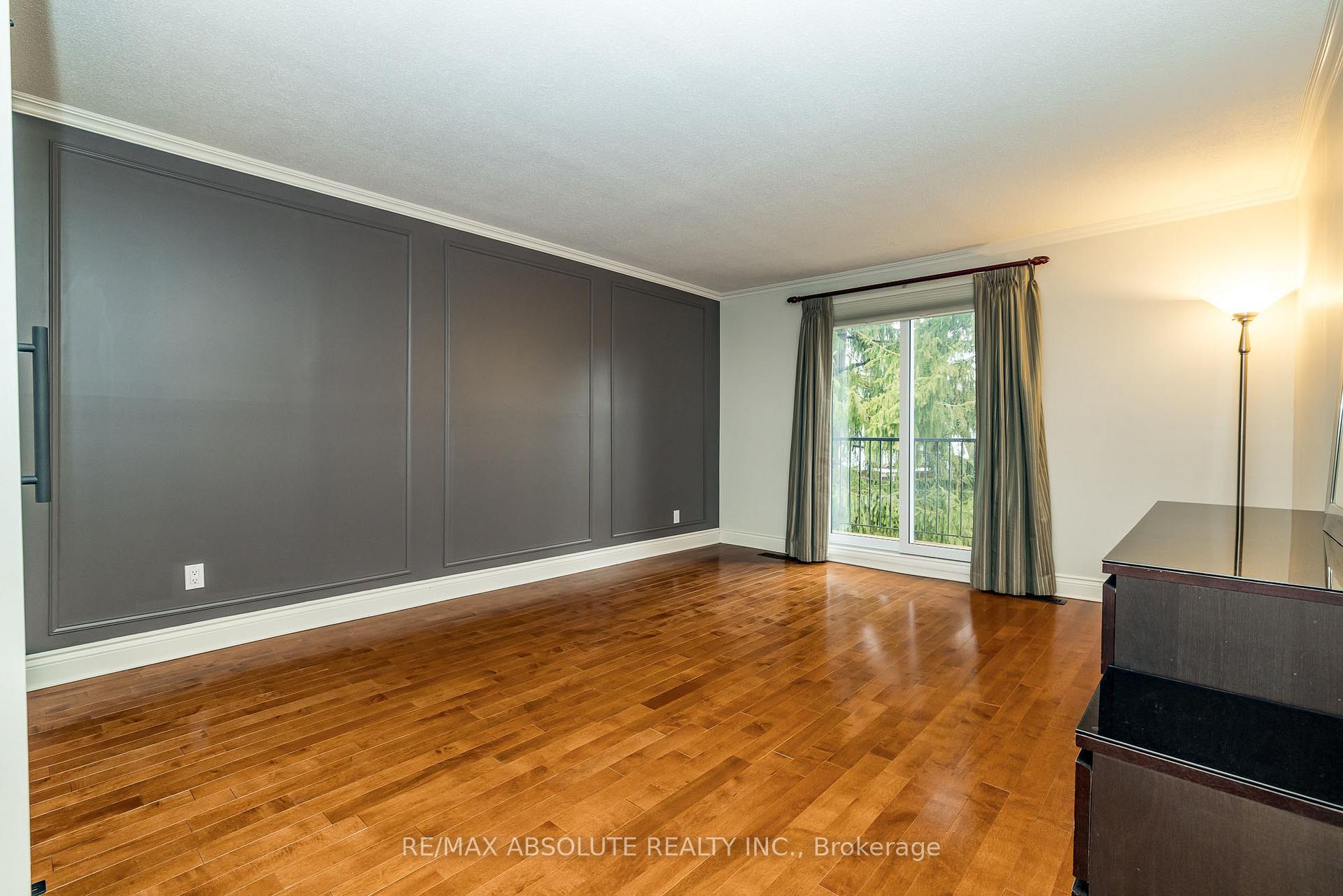 Photo 25 of 2581 Flannery Drive, Ottawa, Mooneys Bay/Riverside Park — HOMEH
