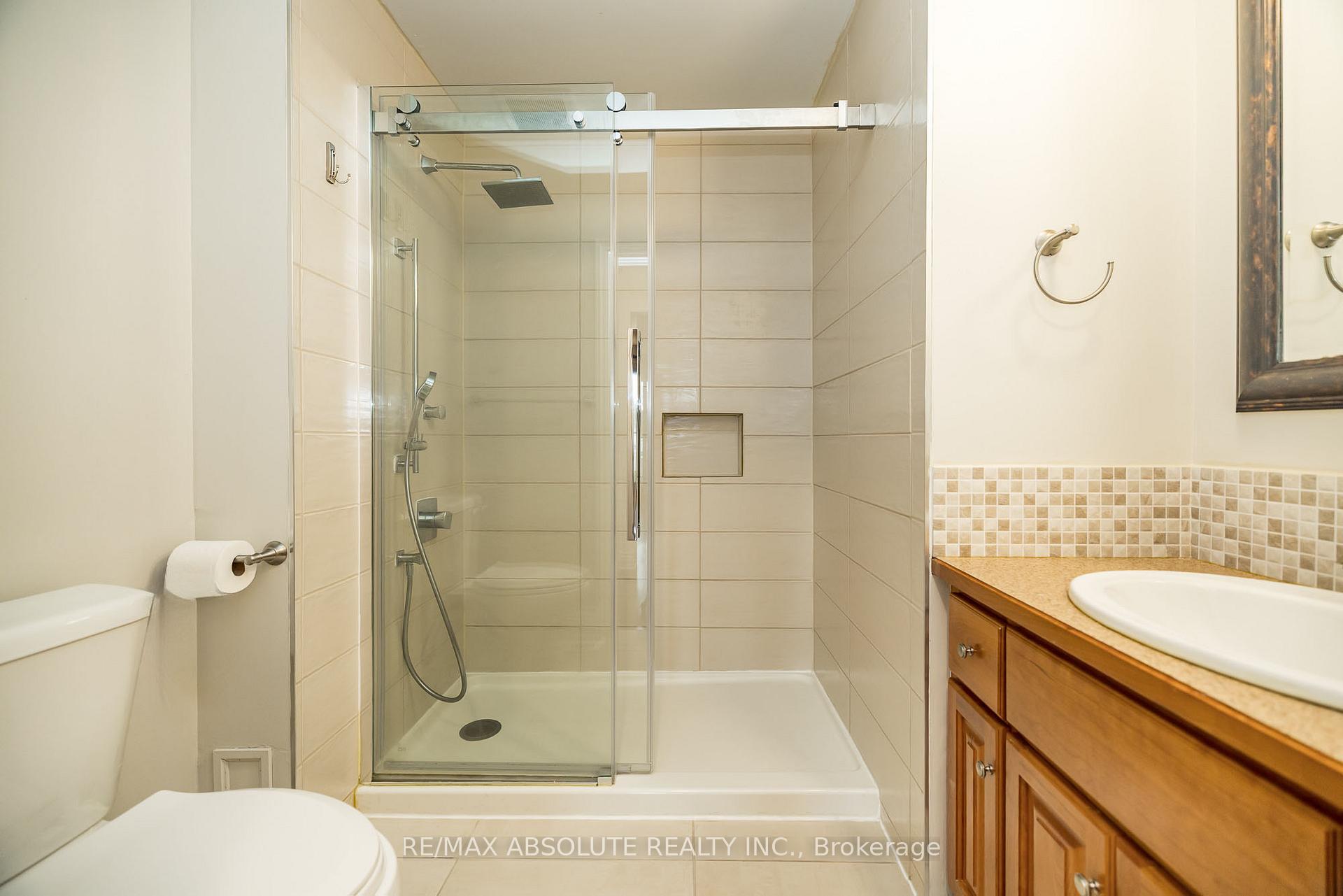 Photo 30 of 2581 Flannery Drive, Ottawa, Mooneys Bay/Riverside Park — HOMEH
