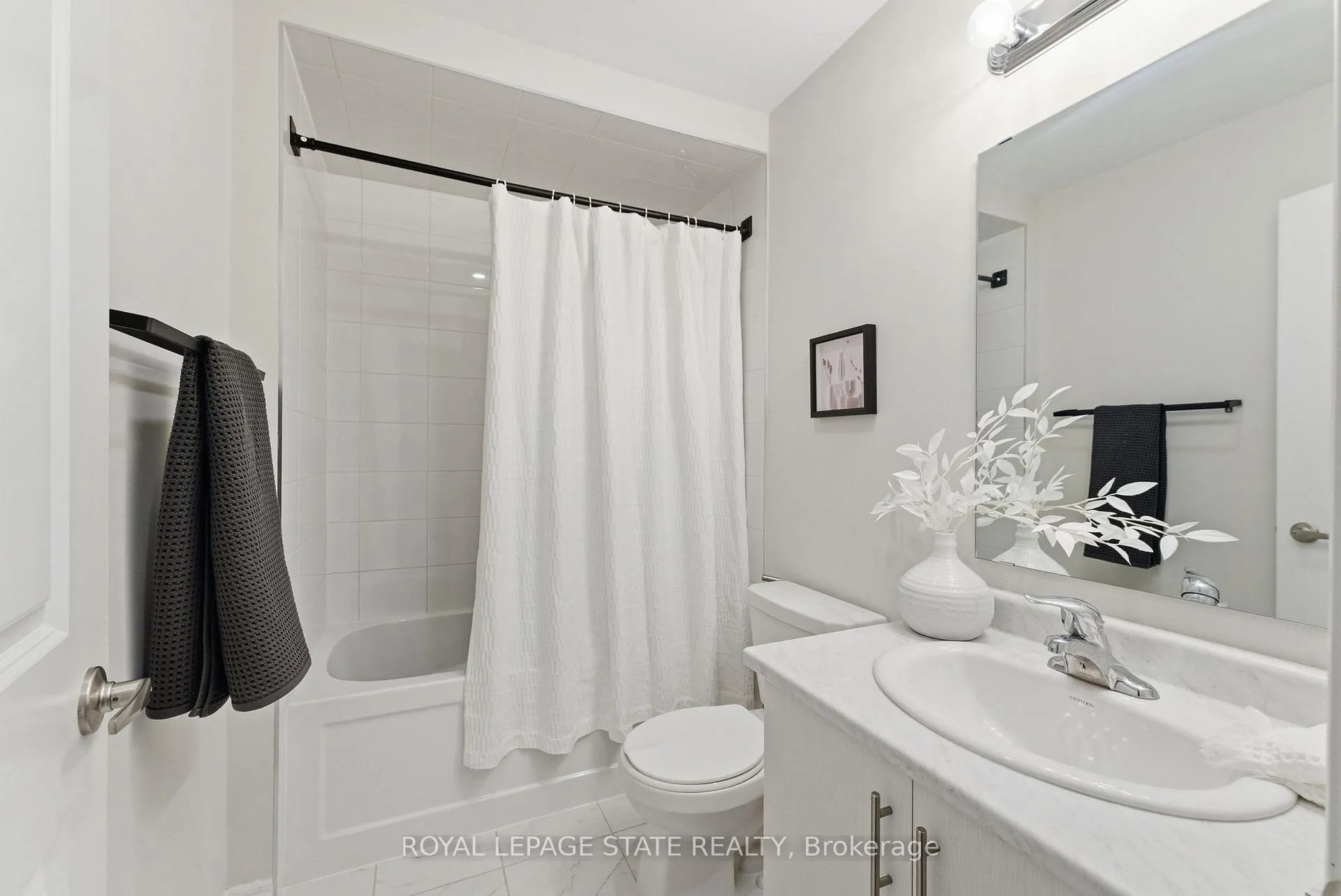 Photo 28 of Unit 38, 40 Zinfandel Drive, Hamilton, Fruitland — HOMEH