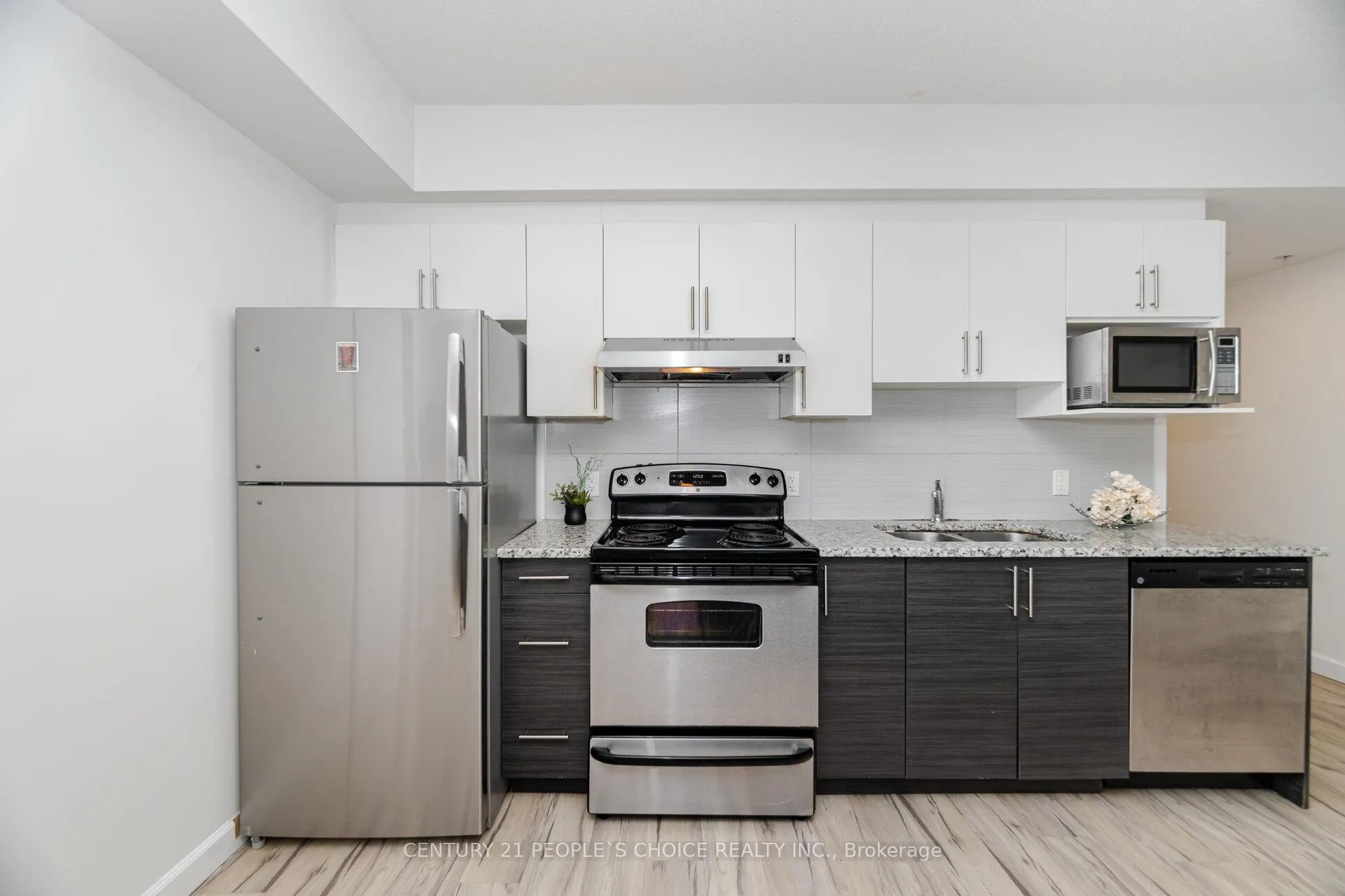 Photo 10 of Unit 1316, 258 A Sunview Street, Waterloo, Beechwood/University — HOMEH