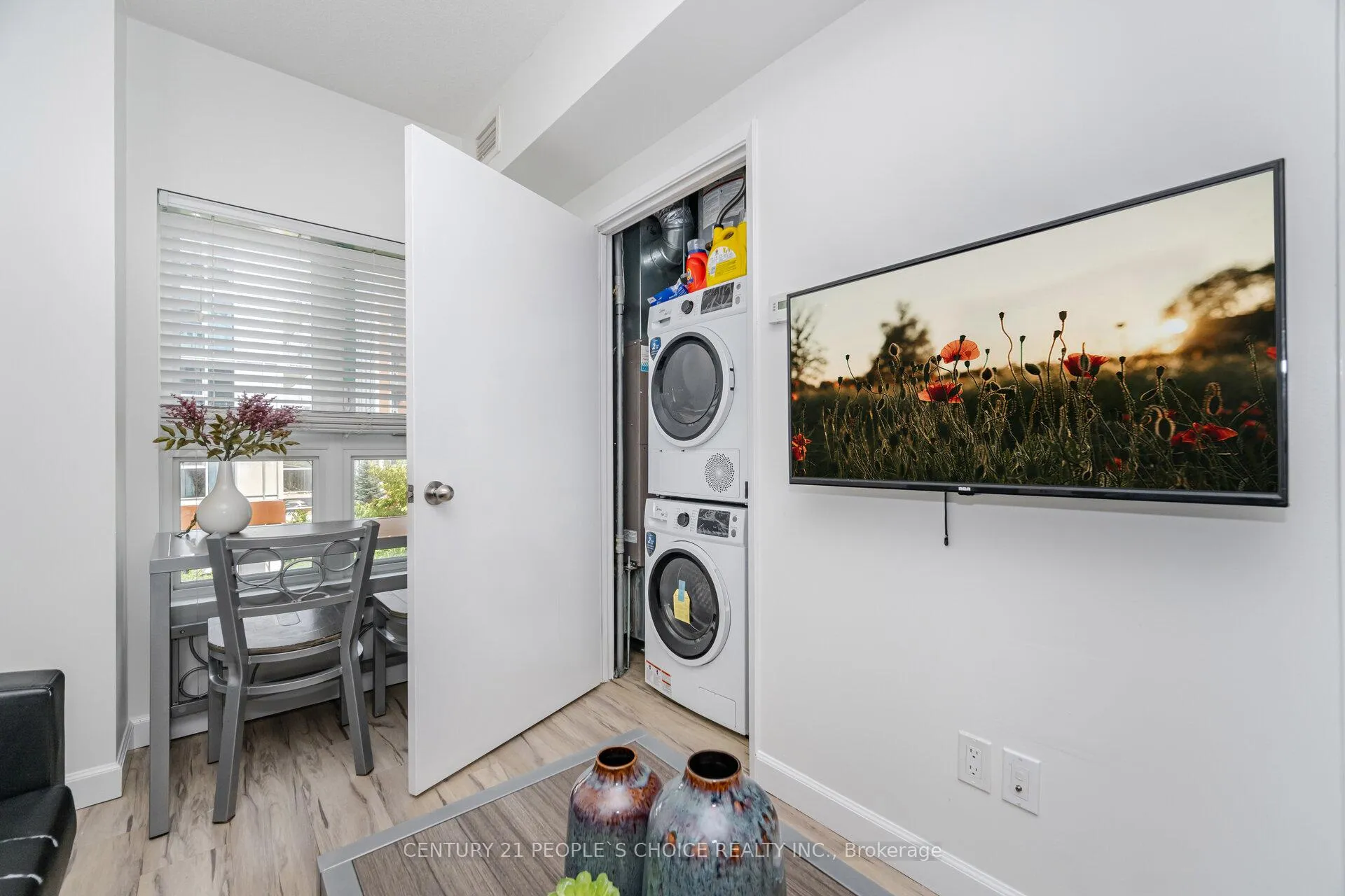 Photo 24 of Unit 1316, 258 A Sunview Street, Waterloo, Beechwood/University — HOMEH