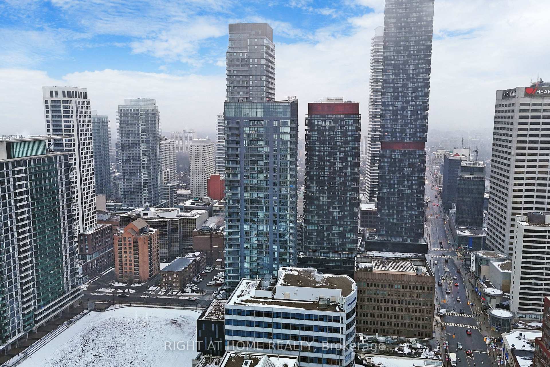 Photo 25 of Unit 1506, 30 Roehampton Avenue, Toronto, Mount Pleasant East — HOMEH