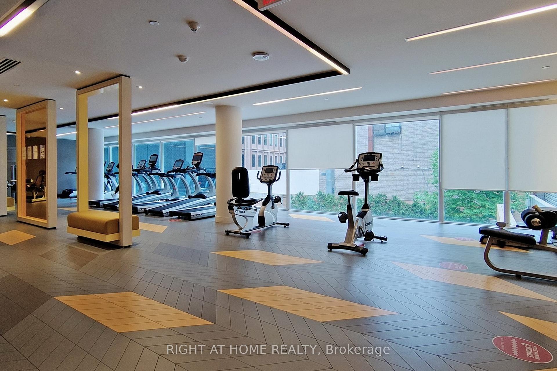 Photo 30 of Unit 1506, 30 Roehampton Avenue, Toronto, Mount Pleasant East — HOMEH