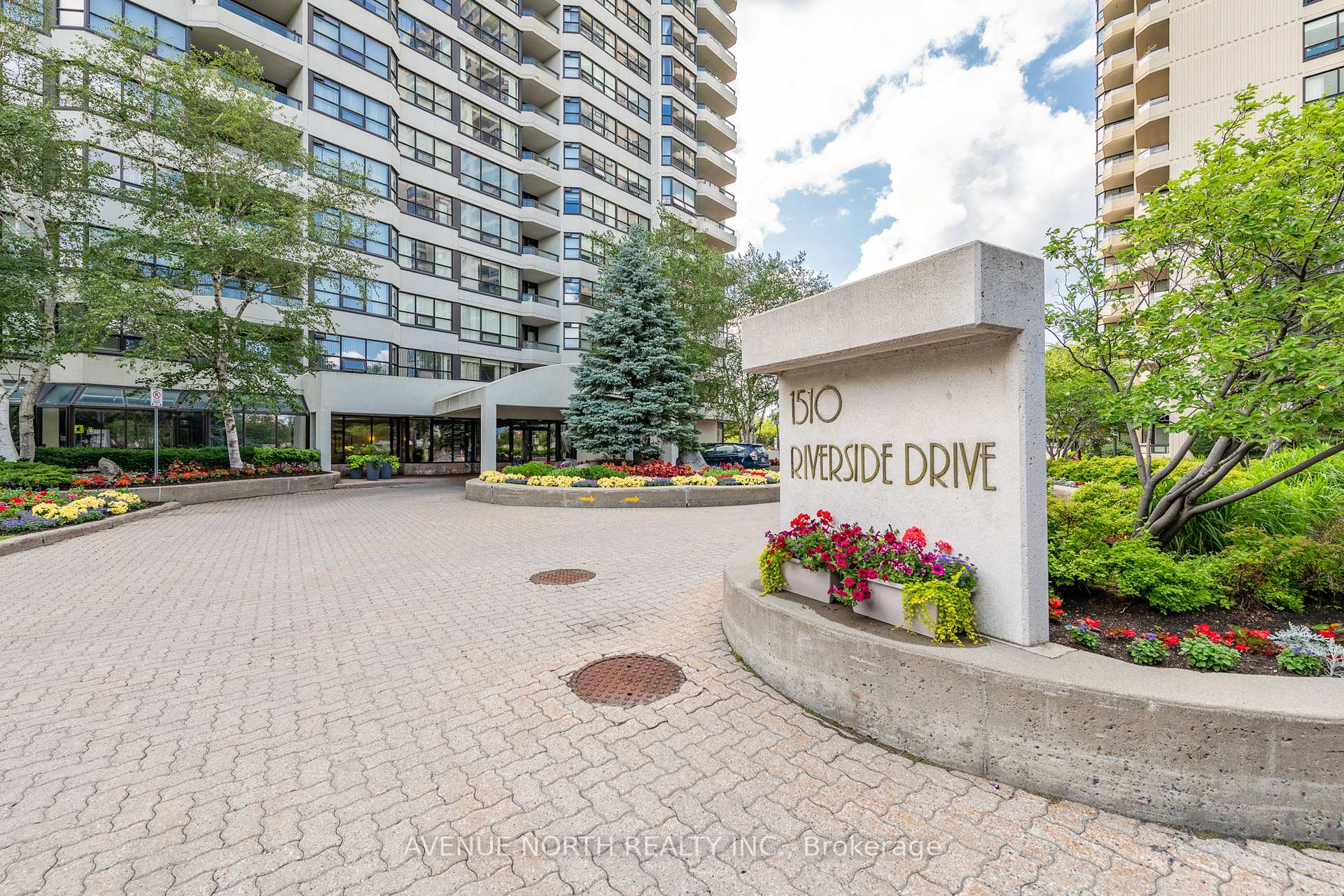 Photo 2 of Unit 2403, 1510 Riverside Drive, Ottawa, Riverview Park — HOMEH