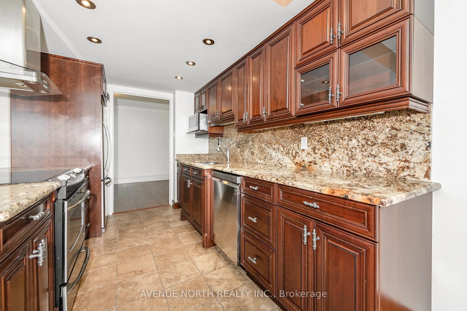 Photo 13 of Unit 2403, 1510 Riverside Drive, Ottawa, Riverview Park — HOMEH