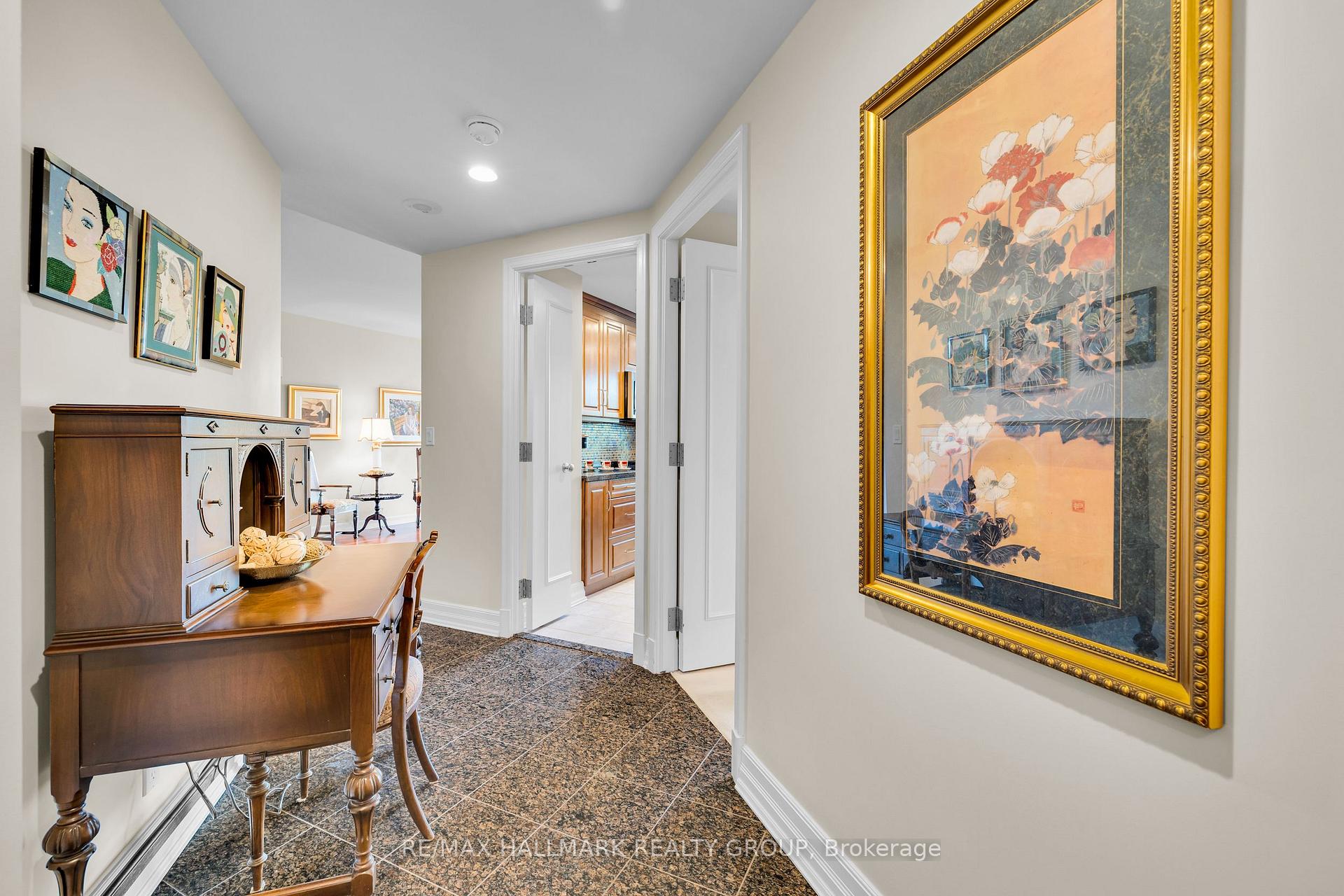 Photo 6 of Unit 304, 3580 Rivergate Way, Ottawa, Quinterra — HOMEH