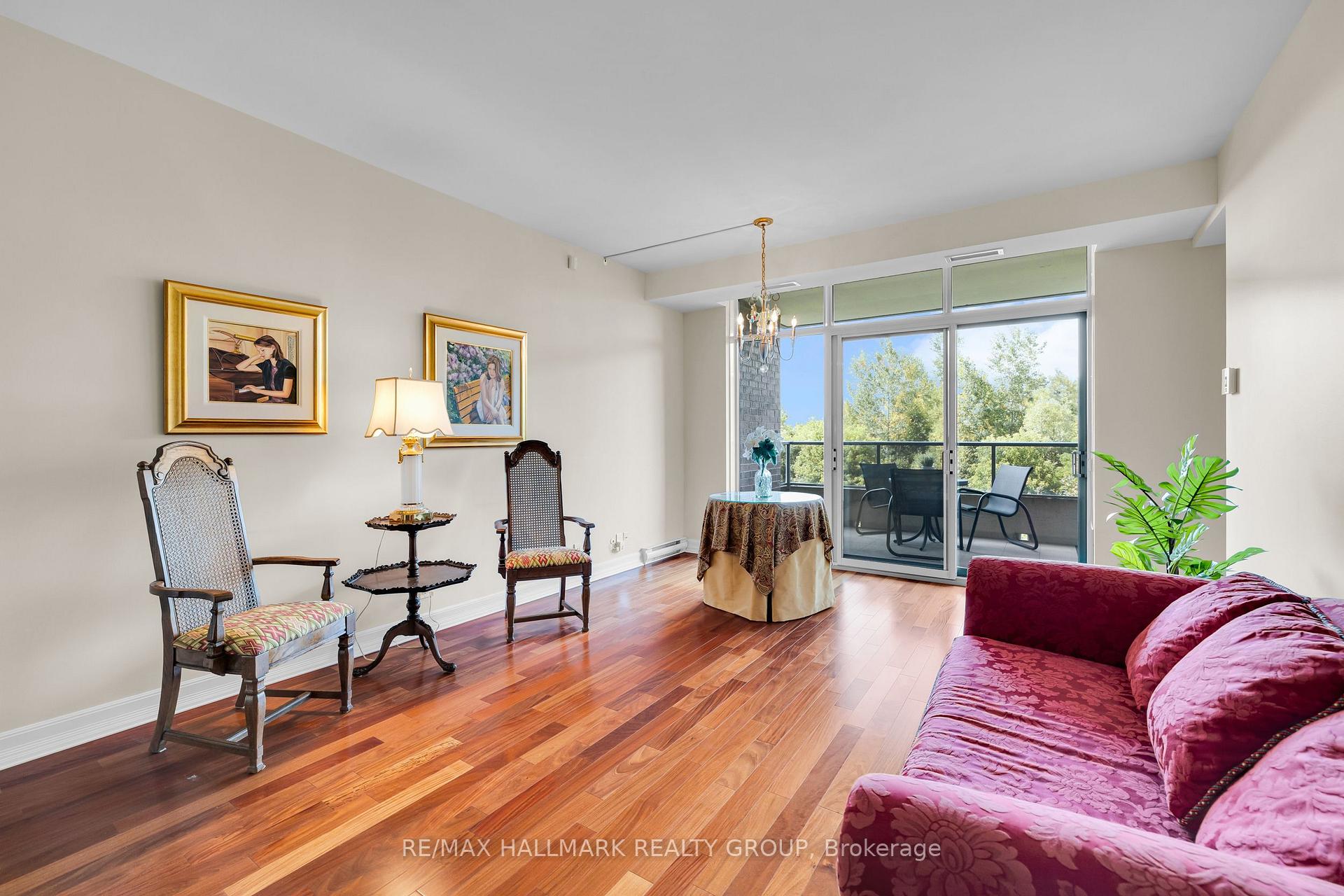 Photo 8 of Unit 304, 3580 Rivergate Way, Ottawa, Quinterra — HOMEH