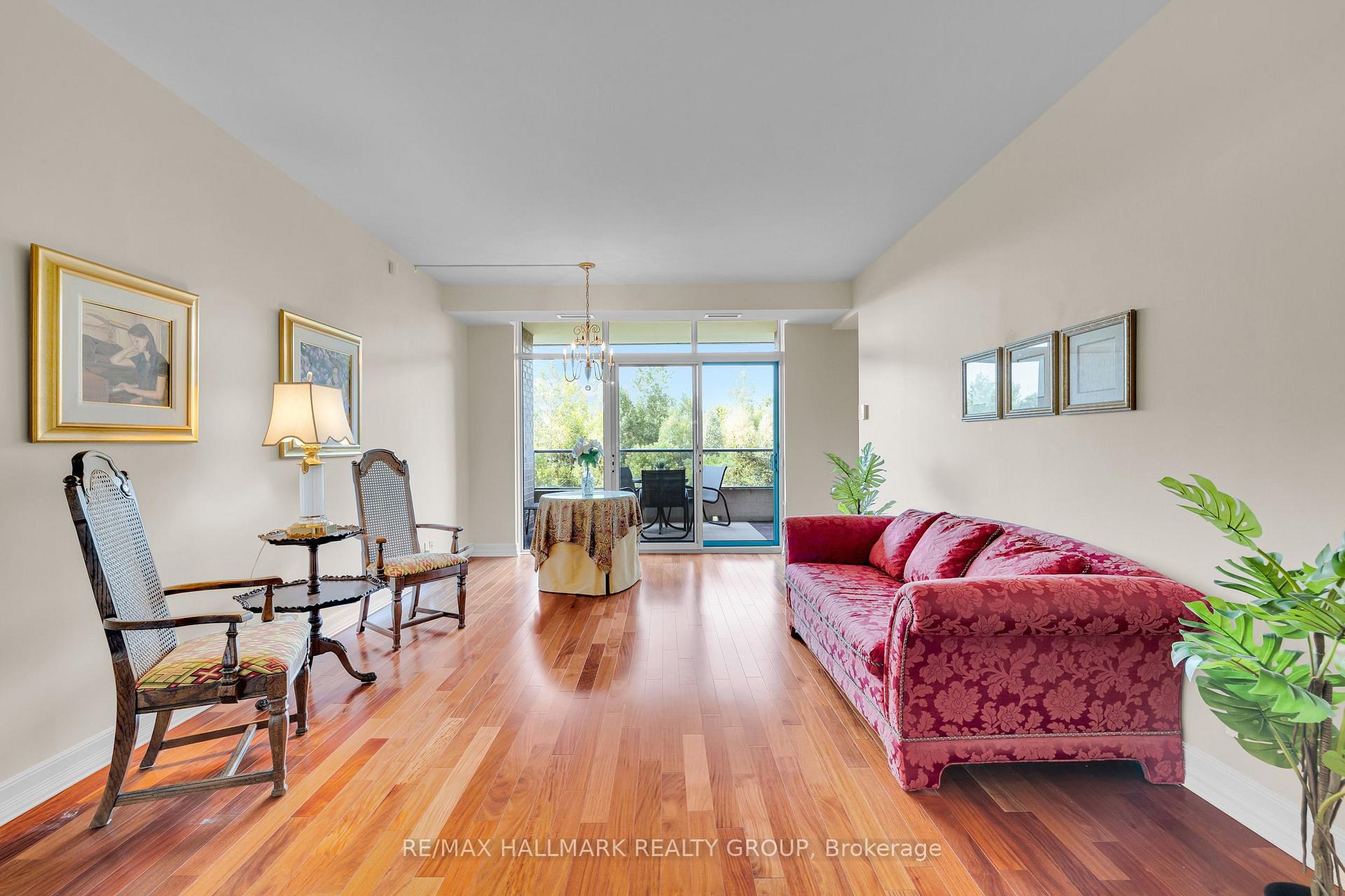 Photo 9 of Unit 304, 3580 Rivergate Way, Ottawa, Quinterra — HOMEH