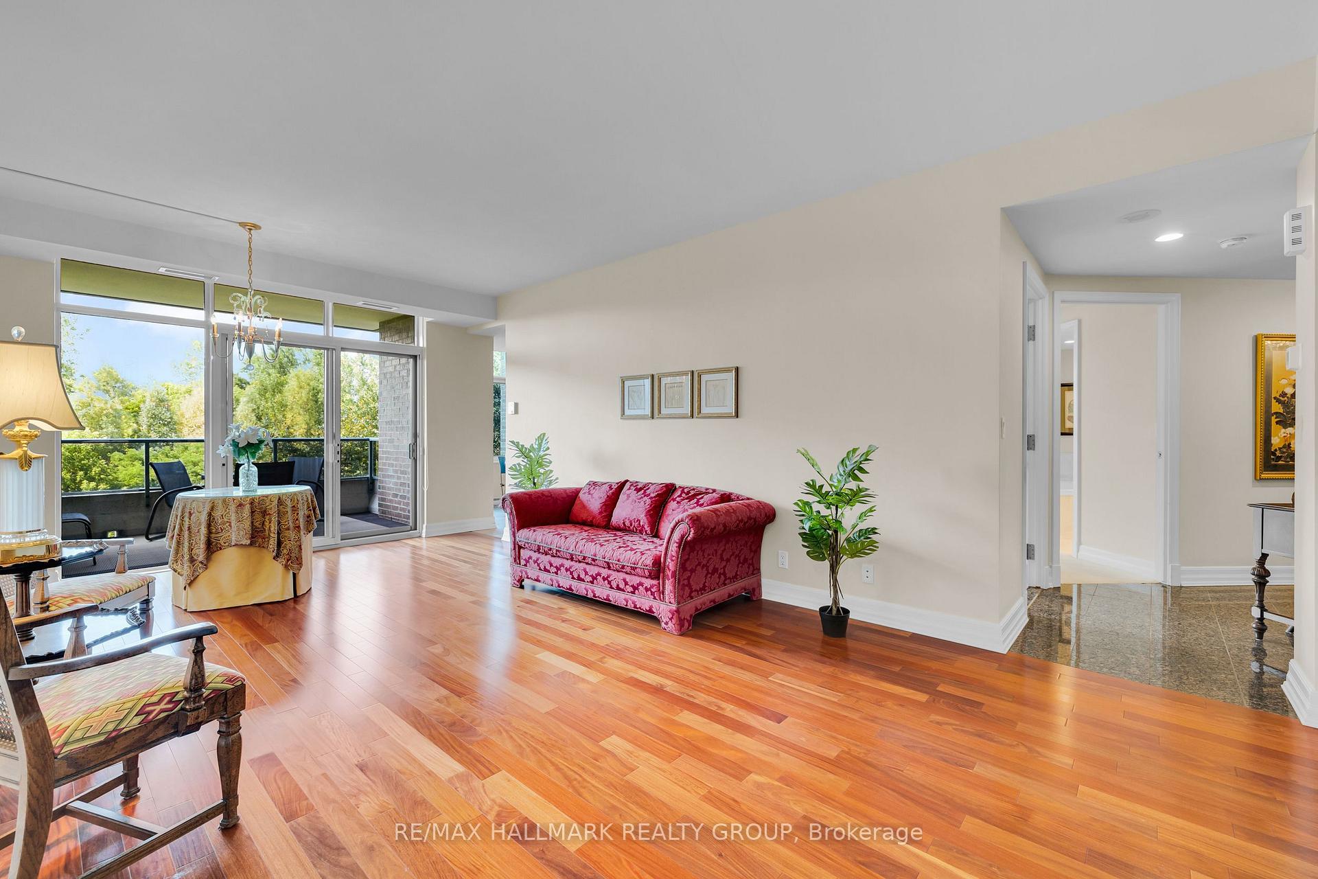 Photo 10 of Unit 304, 3580 Rivergate Way, Ottawa, Quinterra — HOMEH