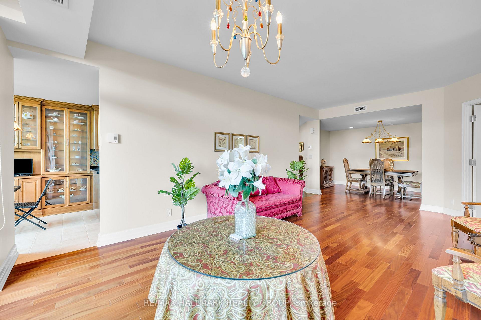 Photo 13 of Unit 304, 3580 Rivergate Way, Ottawa, Quinterra — HOMEH