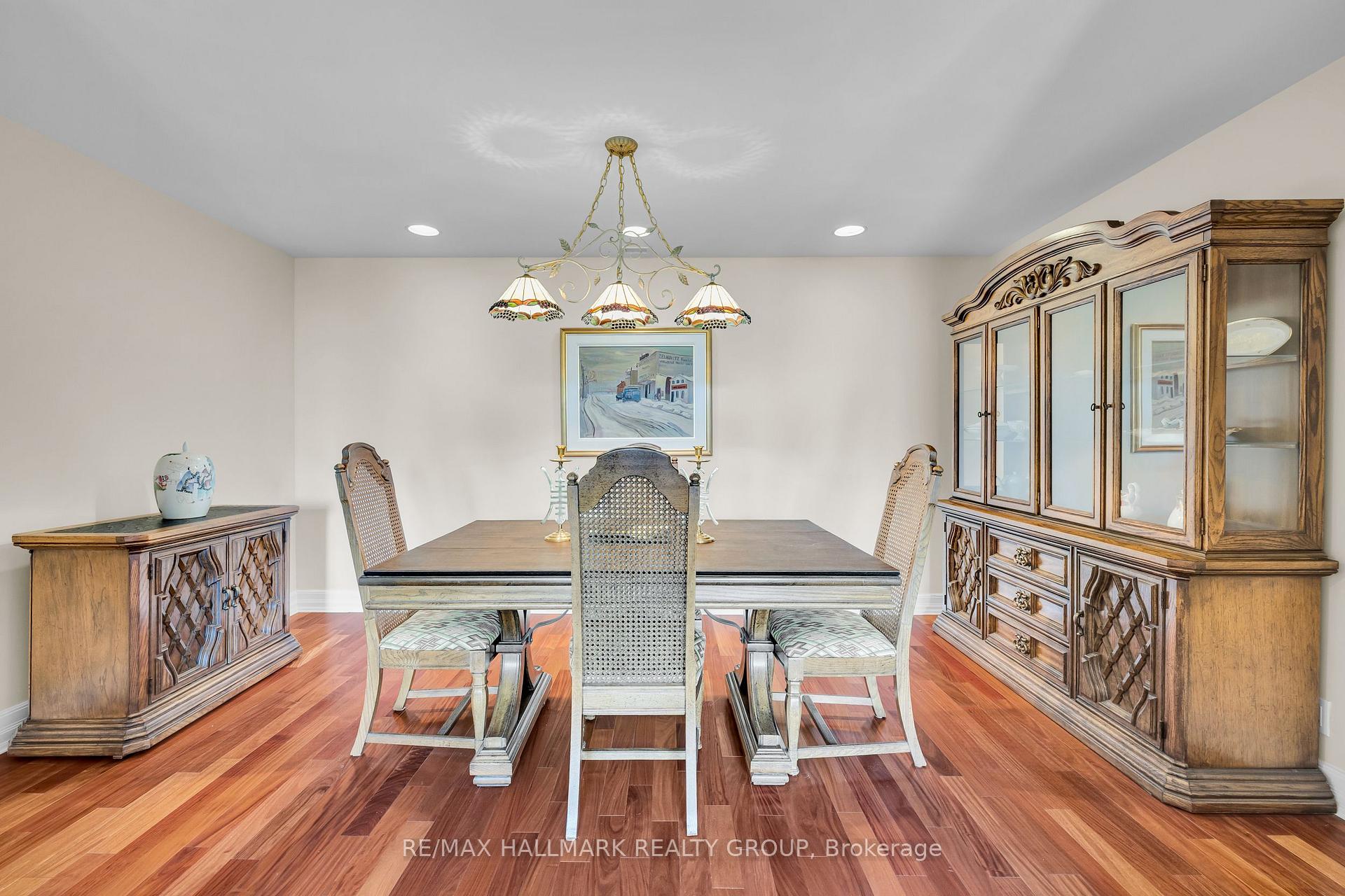 Photo 15 of Unit 304, 3580 Rivergate Way, Ottawa, Quinterra — HOMEH