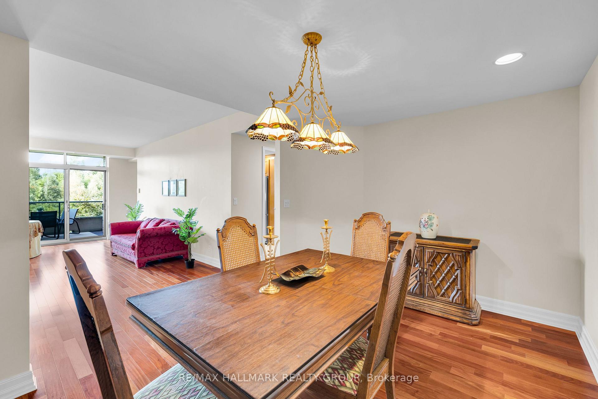Photo 18 of Unit 304, 3580 Rivergate Way, Ottawa, Quinterra — HOMEH