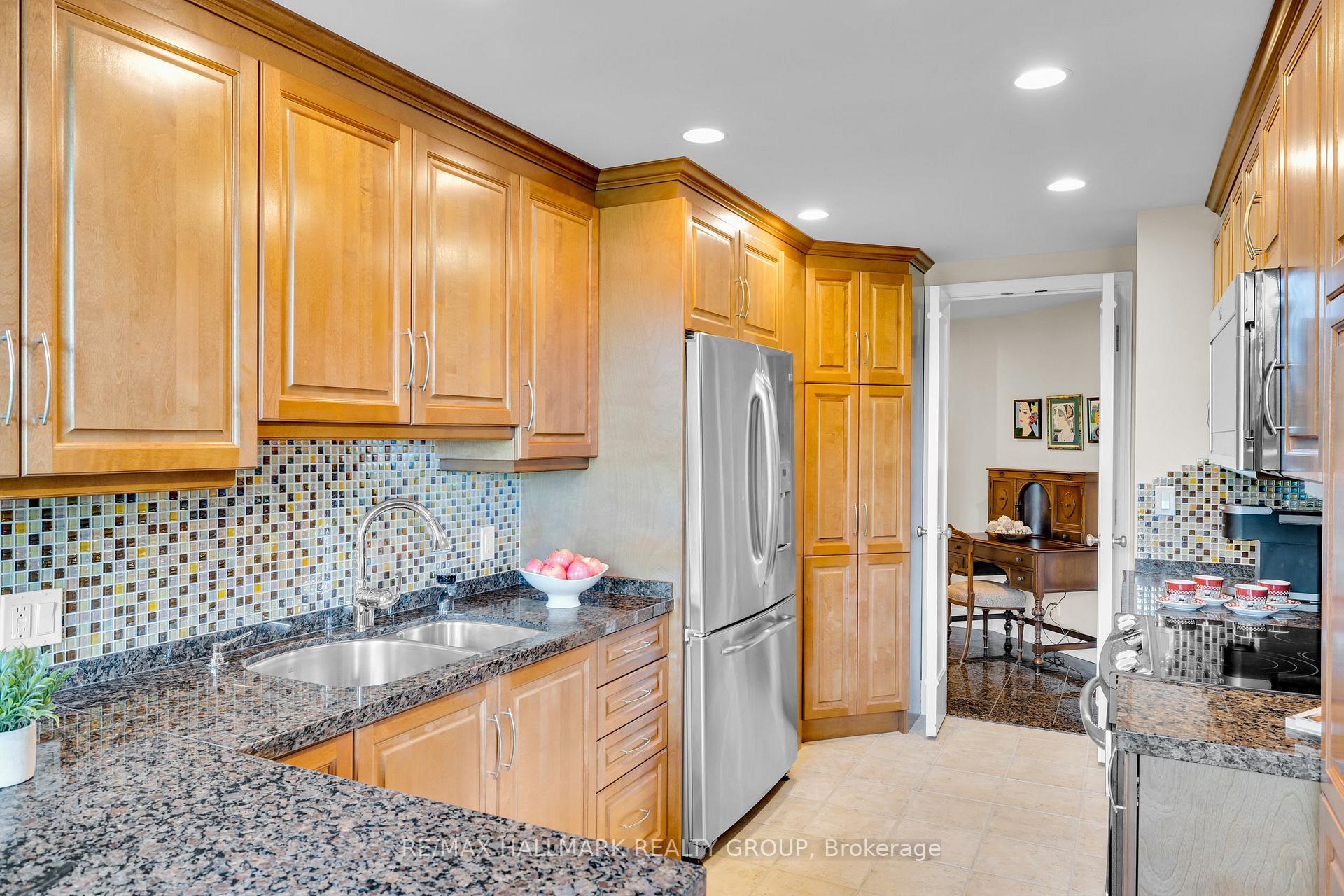 Photo 20 of Unit 304, 3580 Rivergate Way, Ottawa, Quinterra — HOMEH