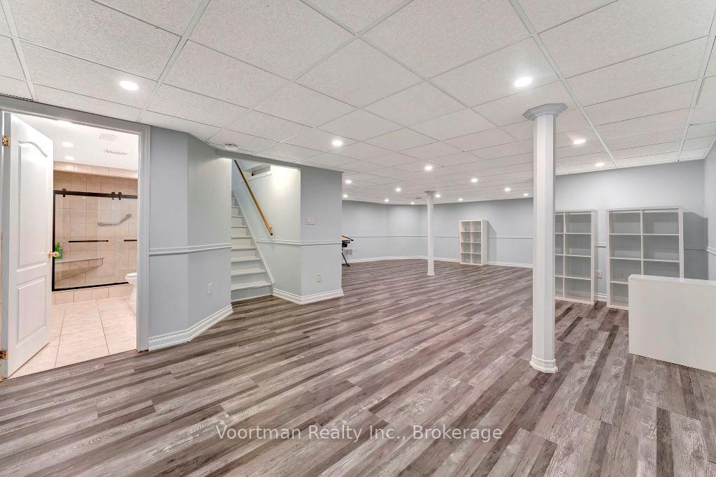 Photo 15 of Unit 20, 98 Silverbirch Boulevard, Hamilton, Rural Glanbrook — HOMEH