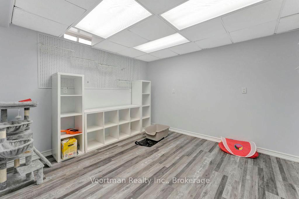 Photo 18 of Unit 20, 98 Silverbirch Boulevard, Hamilton, Rural Glanbrook — HOMEH