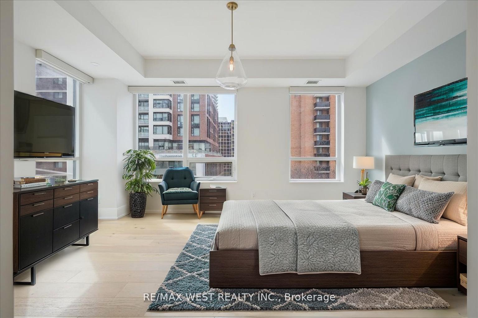 Photo 7 of Unit 314, 70 Roehampton Avenue, Toronto, Mount Pleasant West — HOMEH