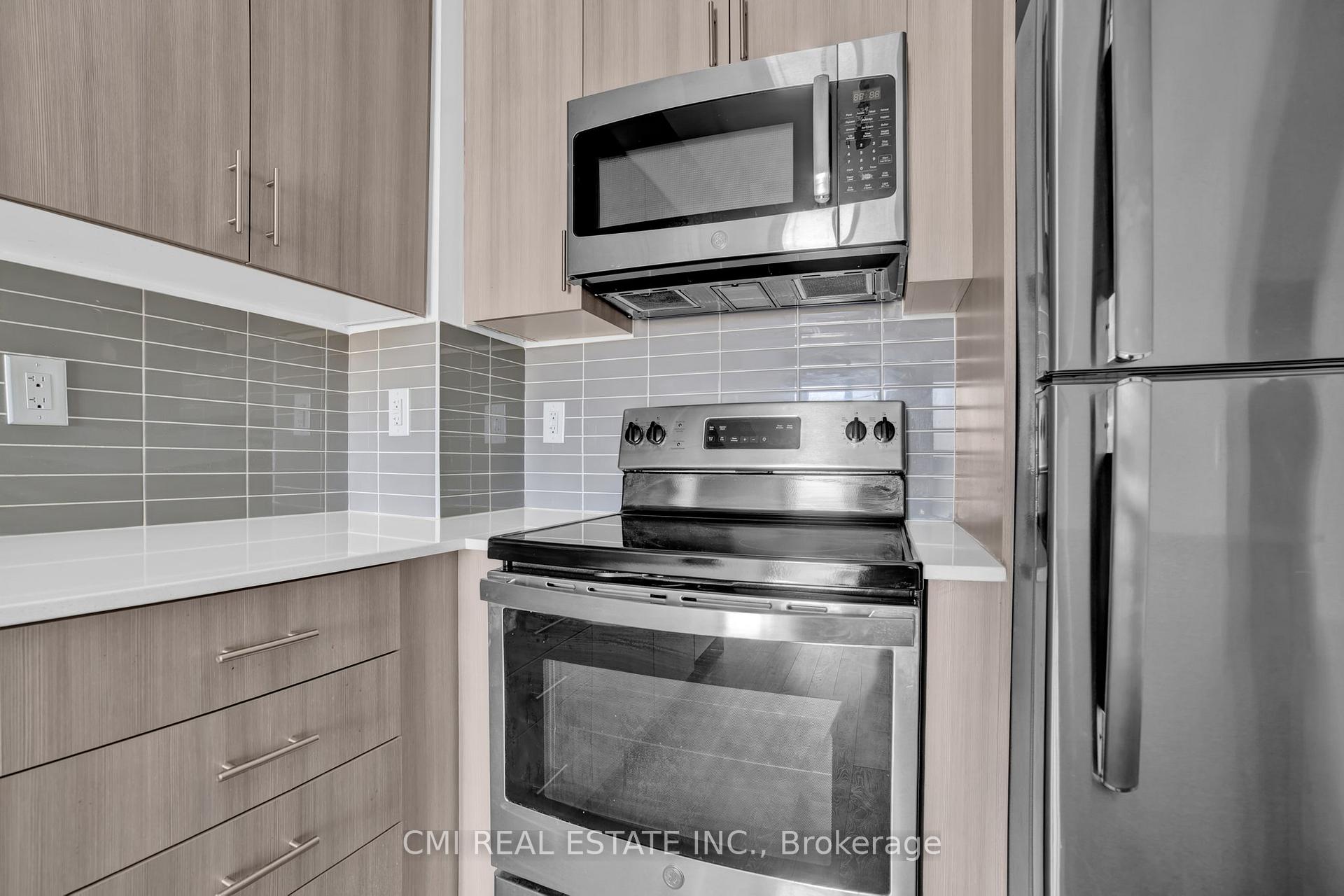 Photo 12 of Unit 508, 550 North Service Road, Grimsby, Grimsby Beach — HOMEH