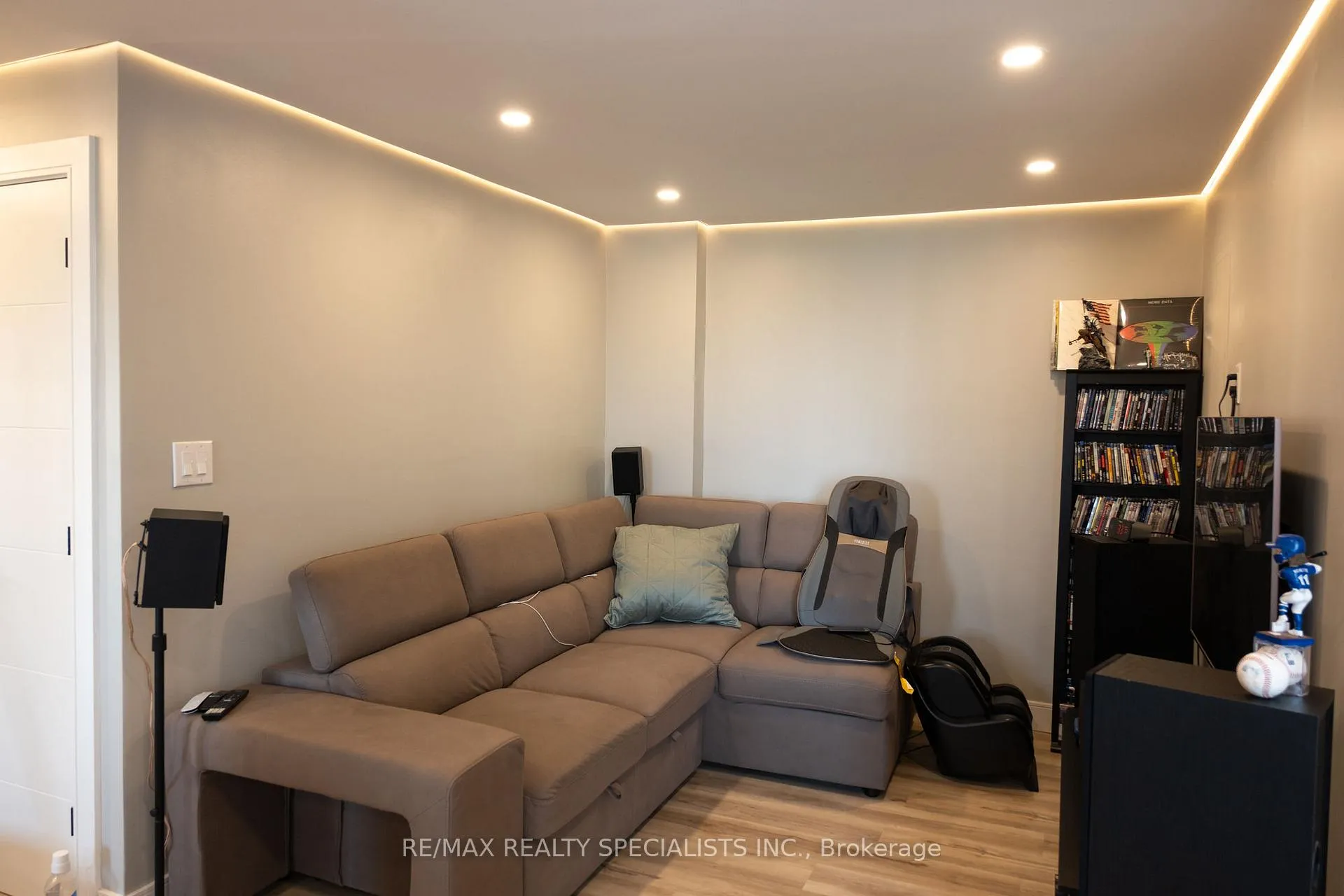 Photo 5 of Unit 802, 222 Jackson Street W, Hamilton, Durand — HOMEH