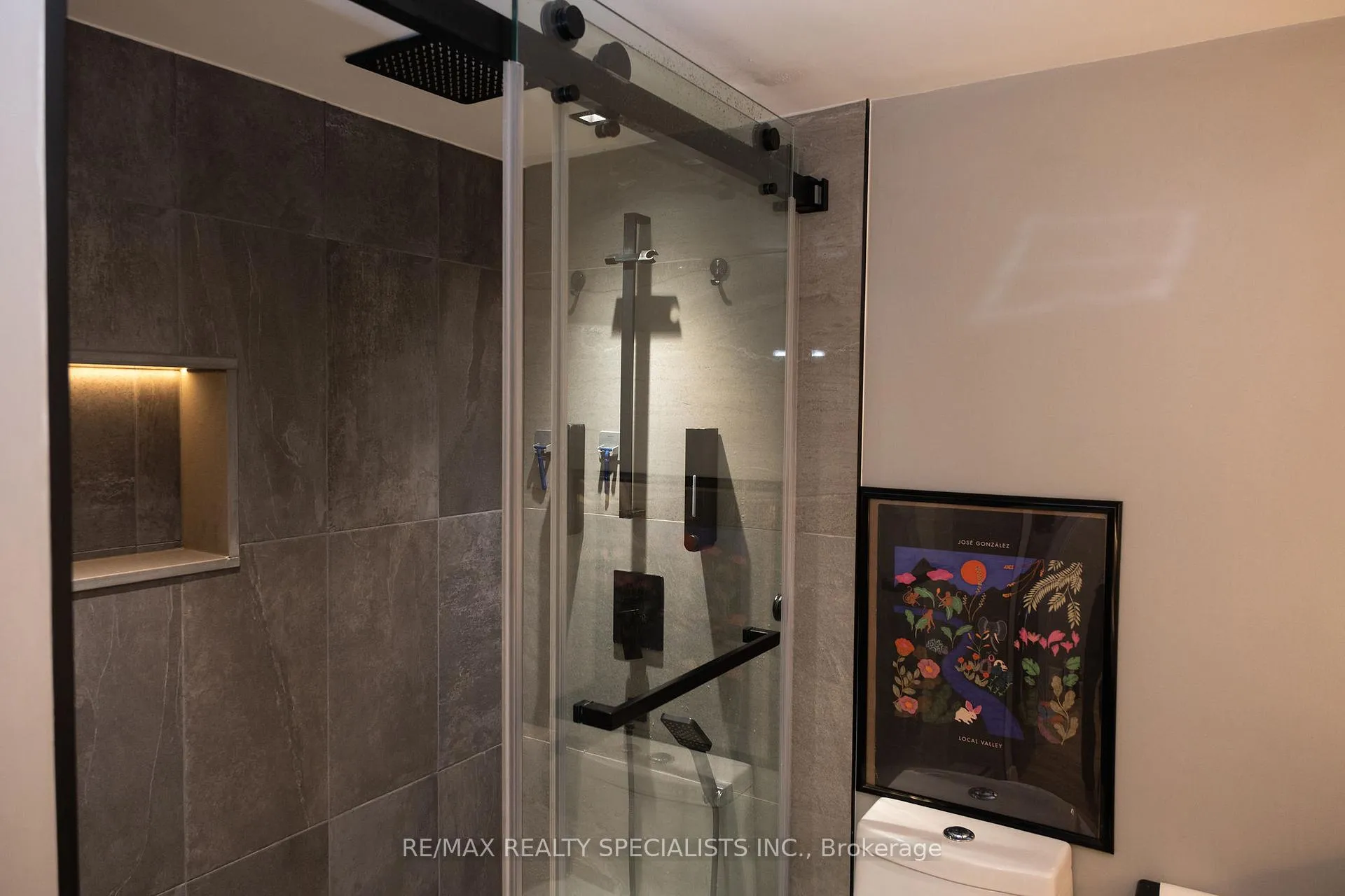 Photo 6 of Unit 802, 222 Jackson Street W, Hamilton, Durand — HOMEH