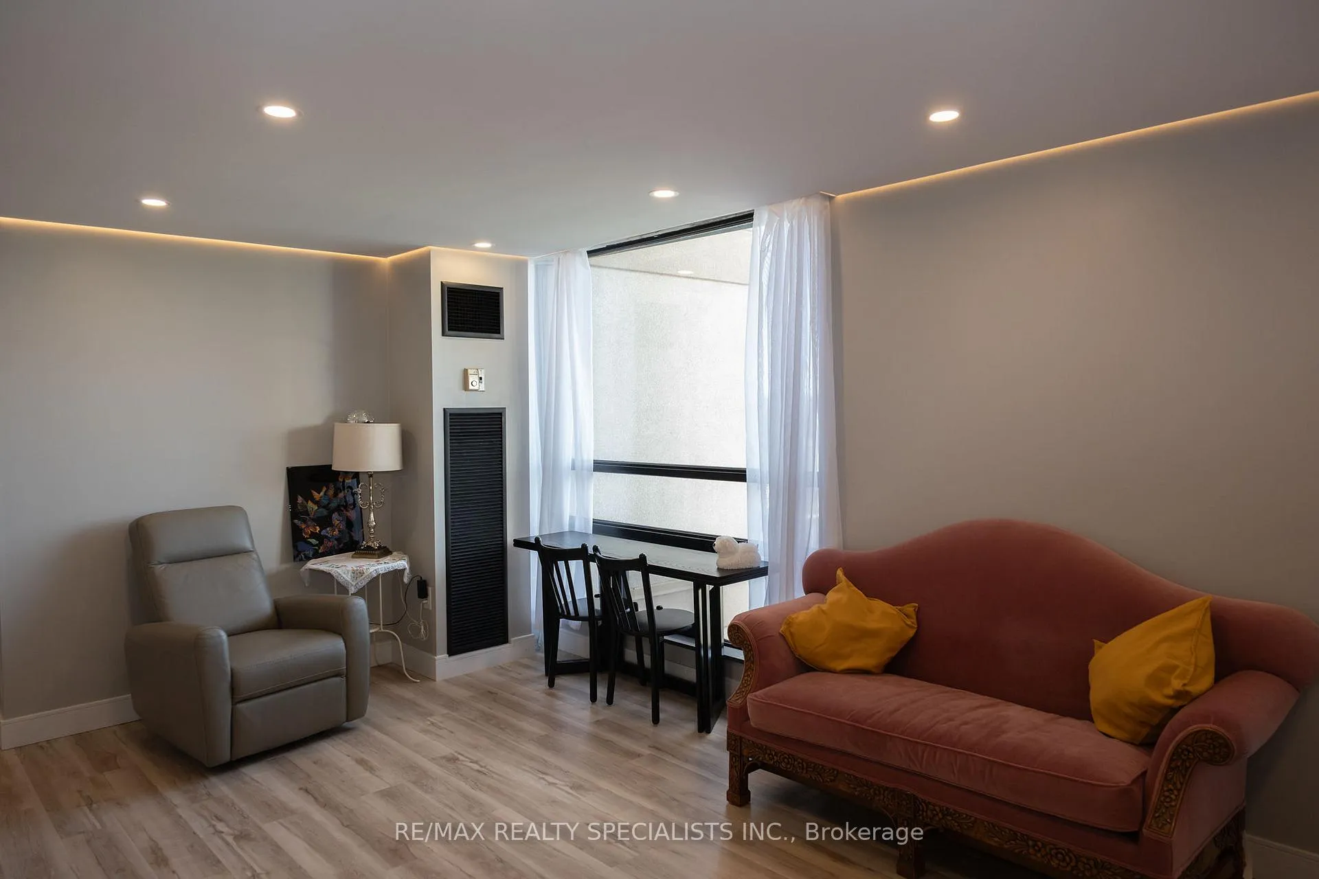 Photo 8 of Unit 802, 222 Jackson Street W, Hamilton, Durand — HOMEH
