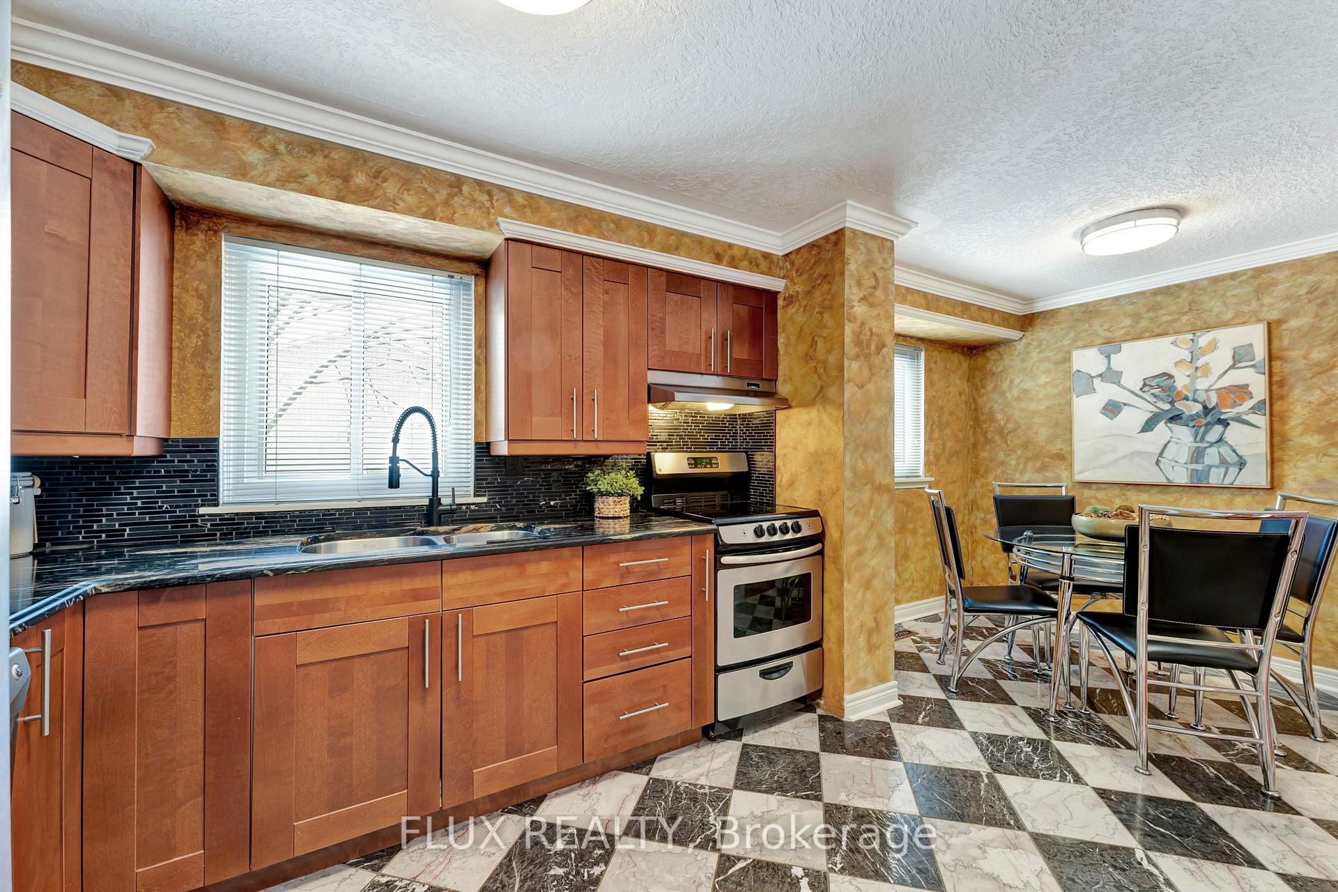 Photo 7 of Unit 91, 51 Paulander Drive, Kitchener — HOMEH