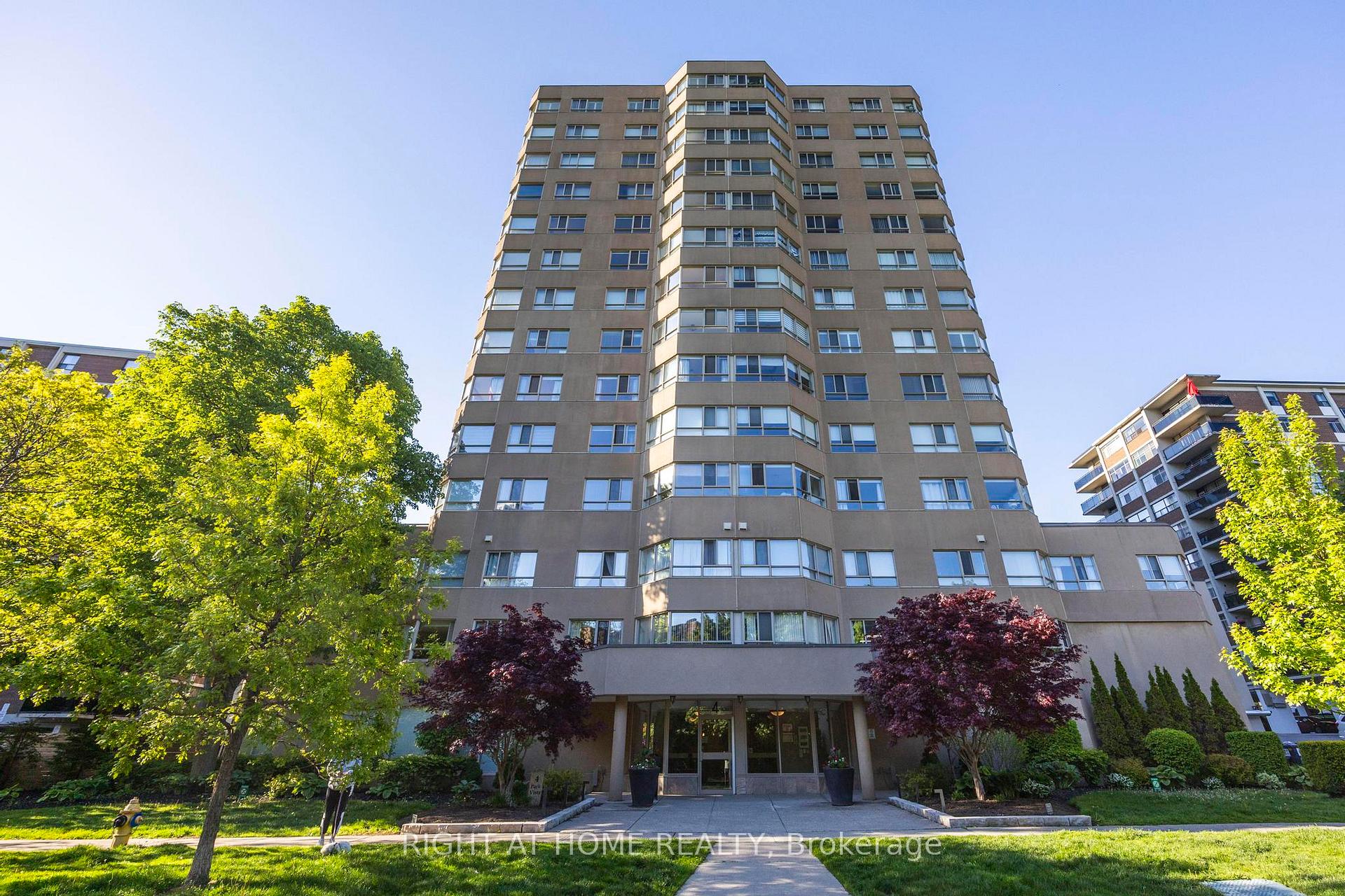 Photo 1 of Unit 1107, 4 Park Vista, Toronto, O'Connor-Parkview — HOMEH