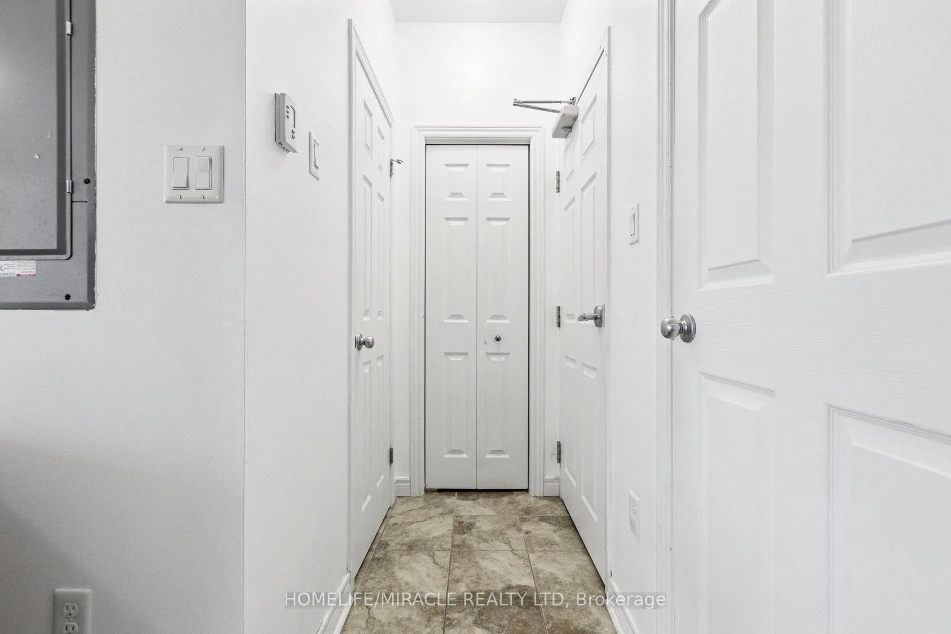 Photo 7 of Unit 15, 39 Kay Crescent, Guelph, Pineridge/Westminster Woods — HOMEH