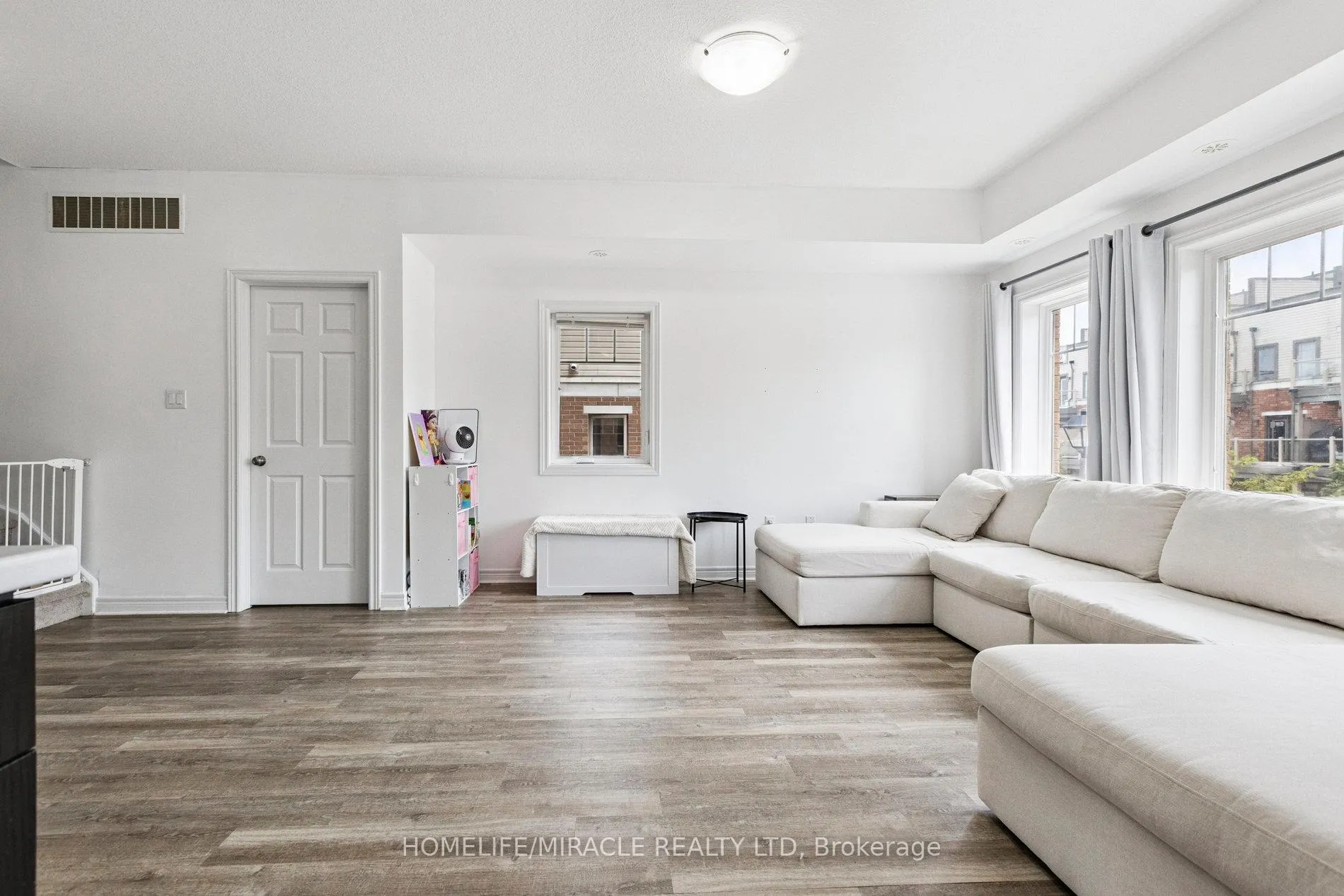 Photo 20 of Unit 15, 39 Kay Crescent, Guelph, Pineridge/Westminster Woods — HOMEH