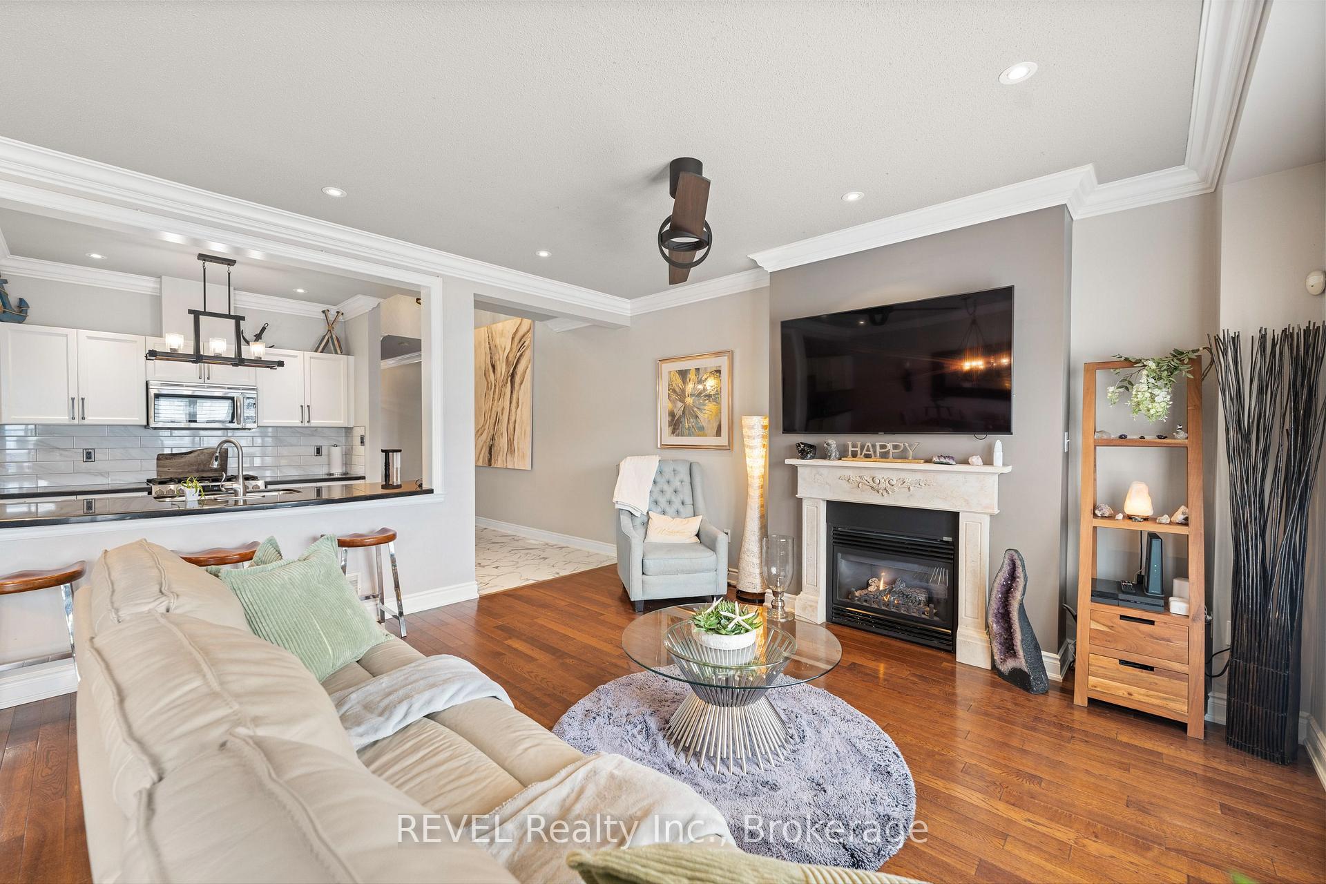 Photo 11 of Unit 20, 31 Sunvale Place, Hamilton, Lakeshore — HOMEH