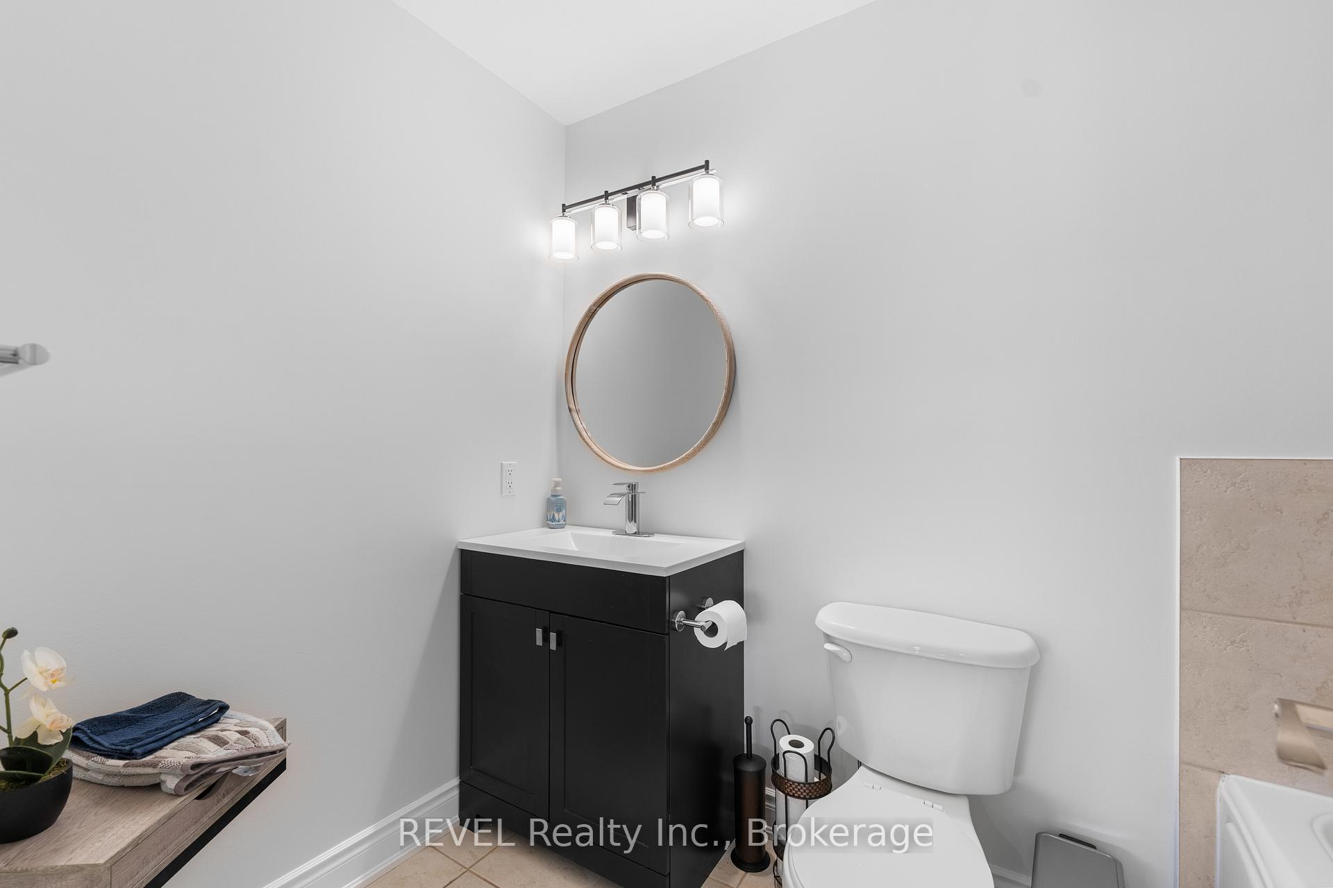 Photo 37 of Unit 20, 31 Sunvale Place, Hamilton, Lakeshore — HOMEH