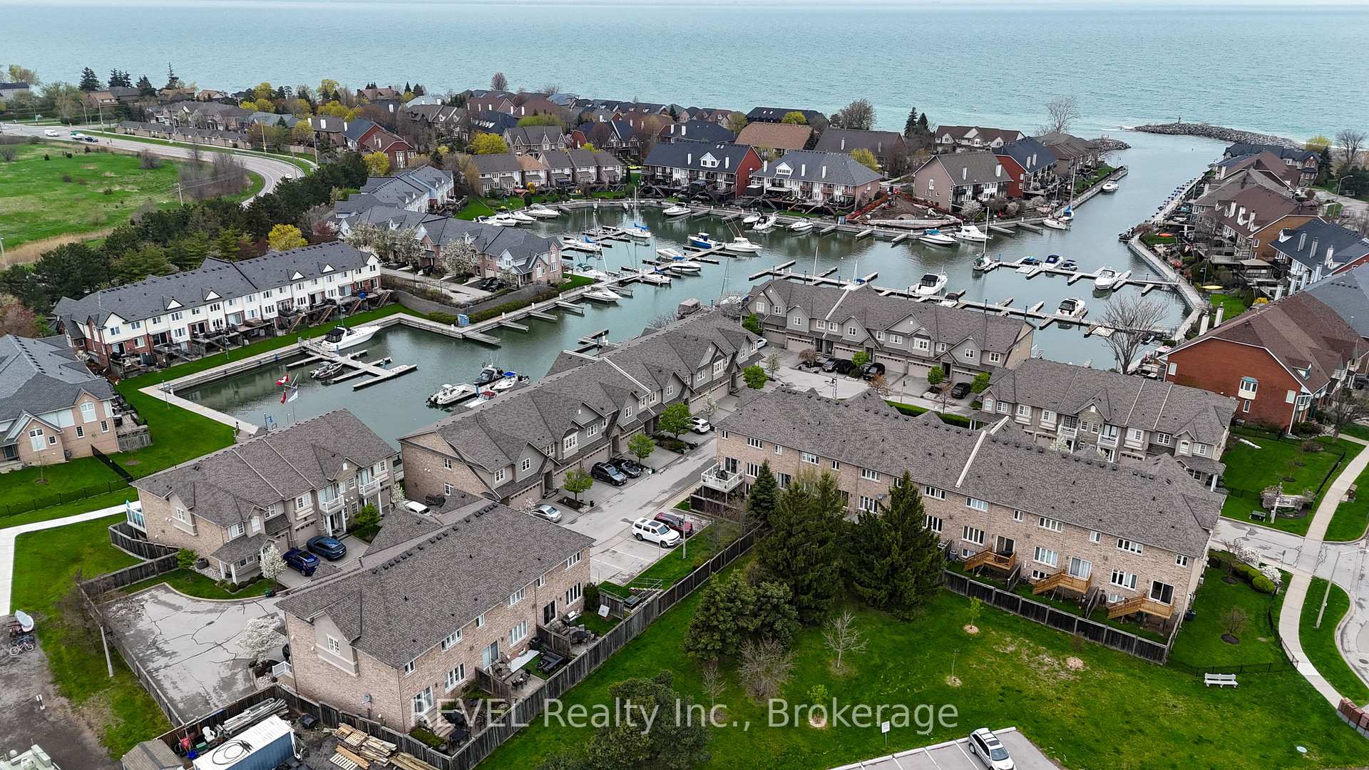 Photo 42 of Unit 20, 31 Sunvale Place, Hamilton, Lakeshore — HOMEH
