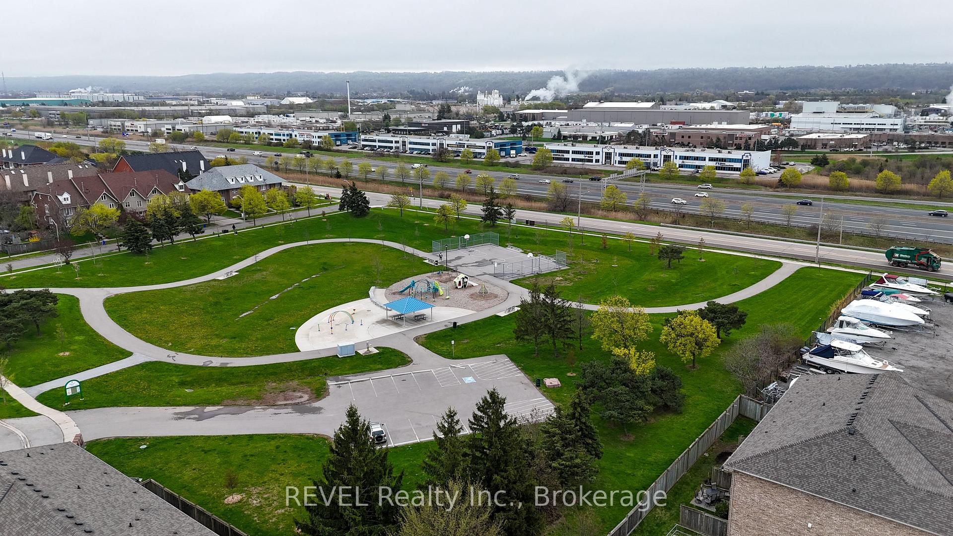 Photo 44 of Unit 20, 31 Sunvale Place, Hamilton, Lakeshore — HOMEH