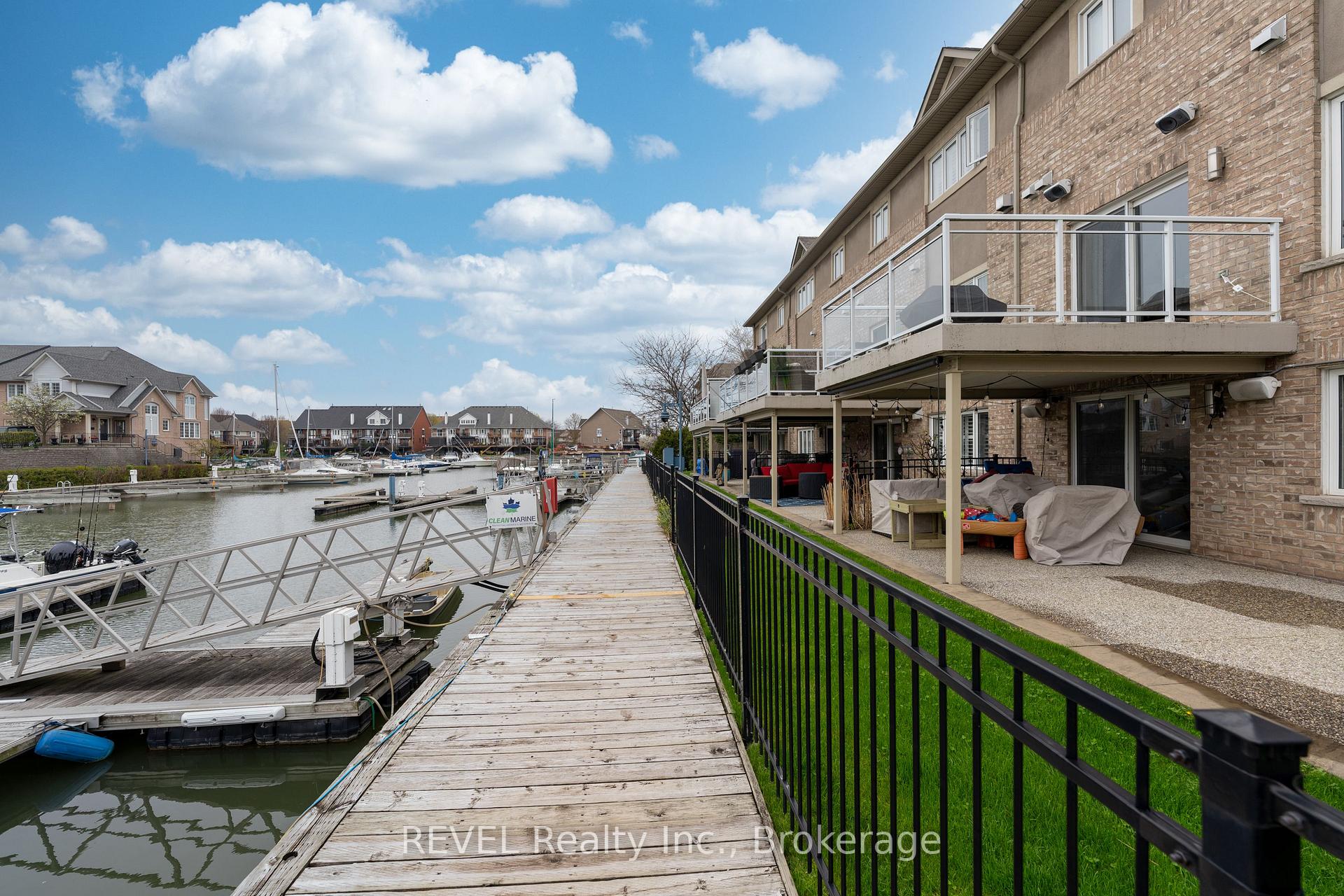 Photo 49 of Unit 20, 31 Sunvale Place, Hamilton, Lakeshore — HOMEH