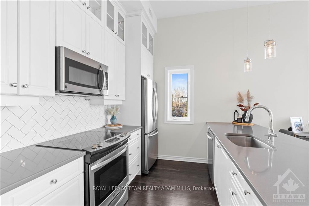 Photo 9 of 224 Pembina, Ottawa, Riverside South/Gloucester Glen — HOMEH