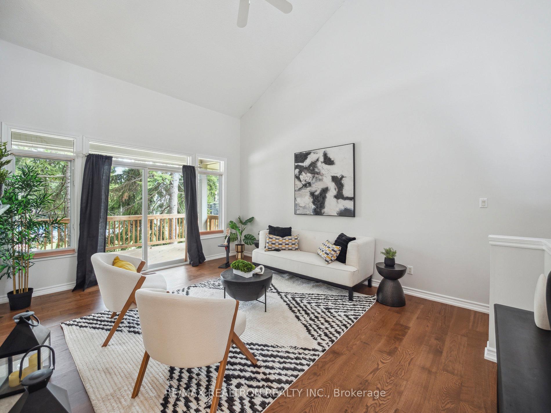 Photo 6 of 3 Wood Duck Island Way, Markham, Greensborough — HOMEH