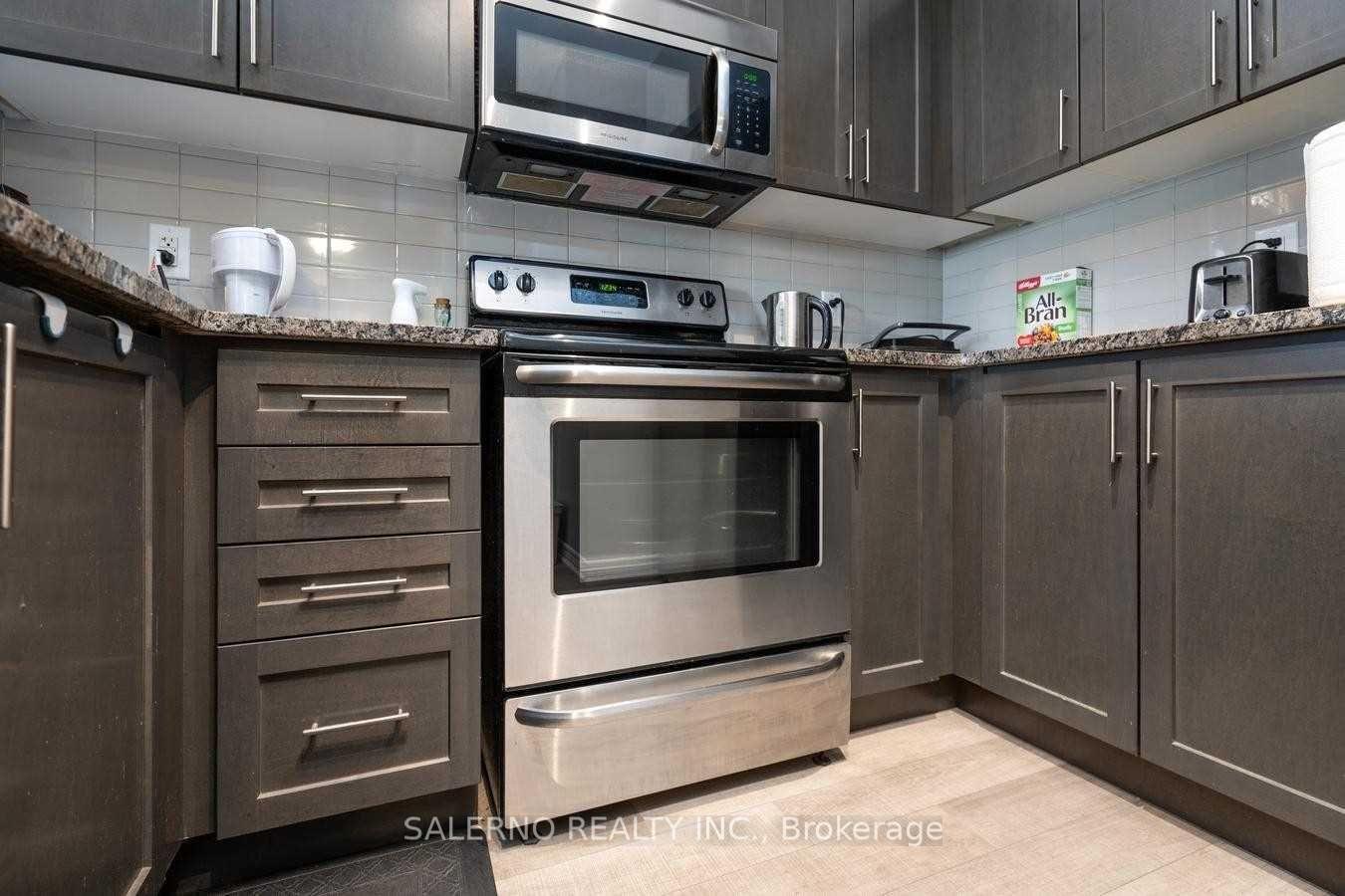 Photo 10 of Unit 1115, 9255 Jane Street, Vaughan, Maple — HOMEH