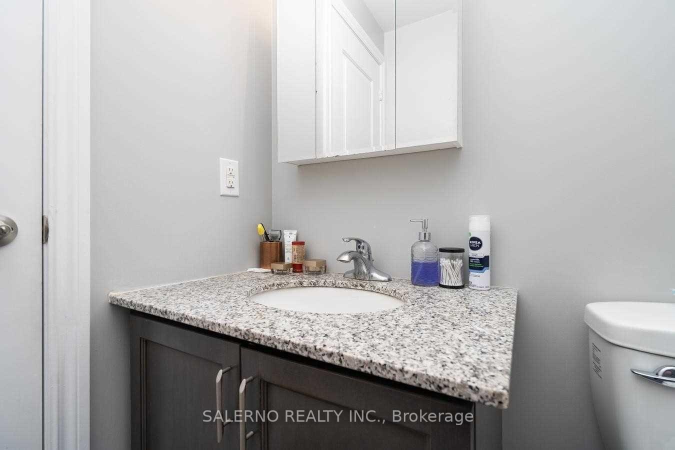 Photo 15 of Unit 1115, 9255 Jane Street, Vaughan, Maple — HOMEH
