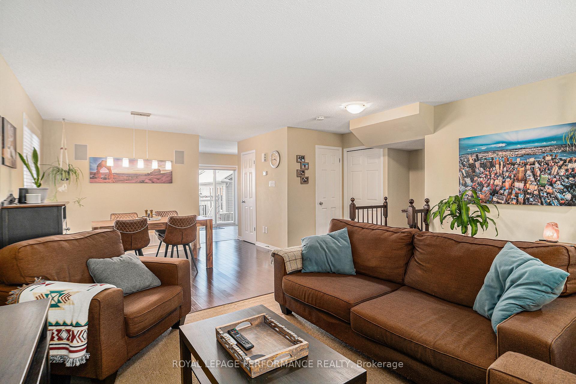 Photo 6 of 314 Galston, Ottawa, Mer Bleue/Bradley Estates/Anderson Park — HOMEH