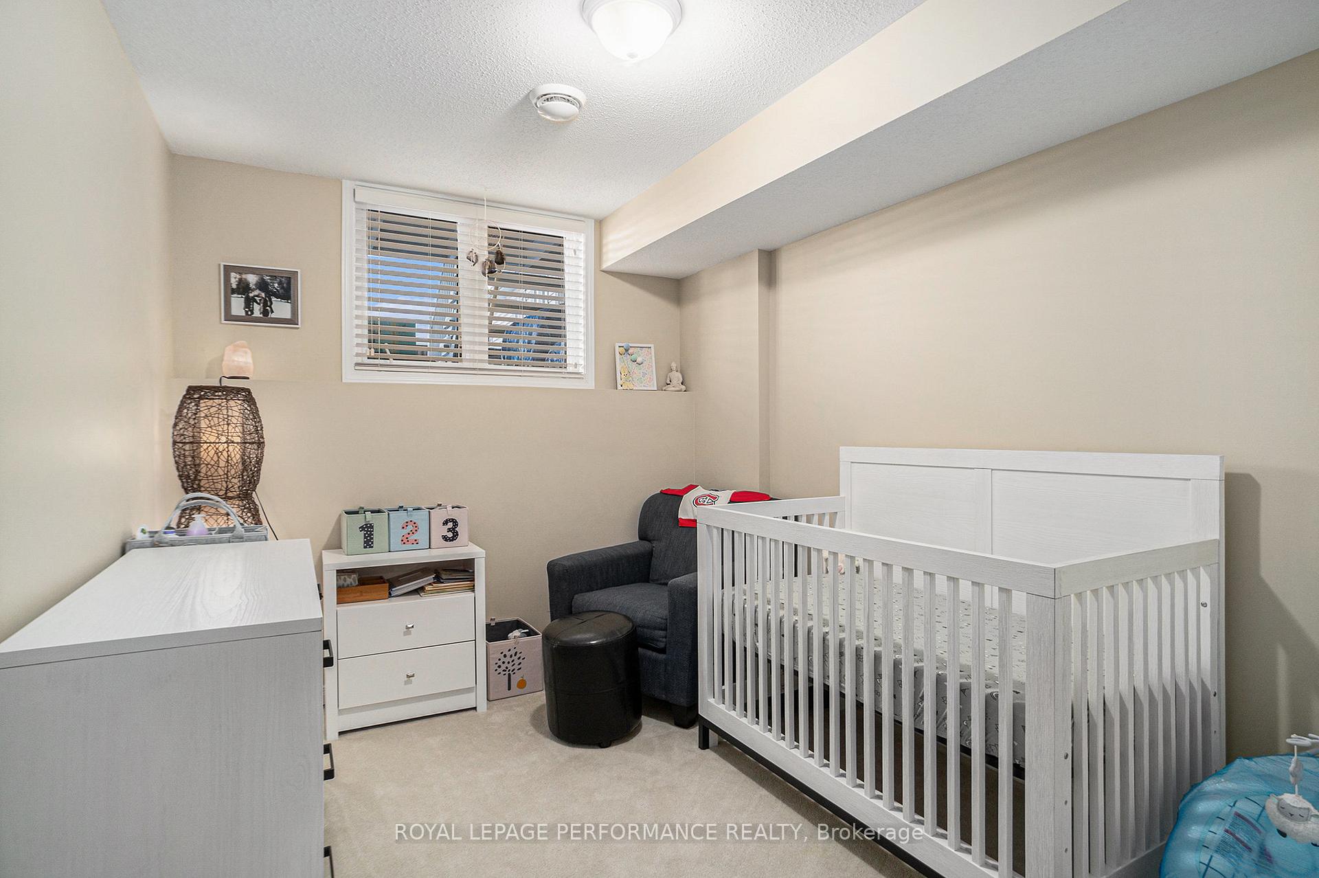 Photo 24 of 314 Galston, Ottawa, Mer Bleue/Bradley Estates/Anderson Park — HOMEH
