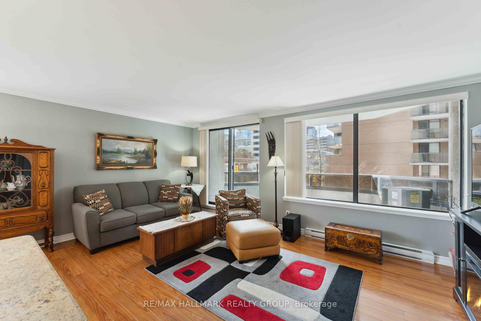 Photo 7 of Unit 308, 470 Laurier Avenue W, Ottawa, Ottawa Centre — HOMEH