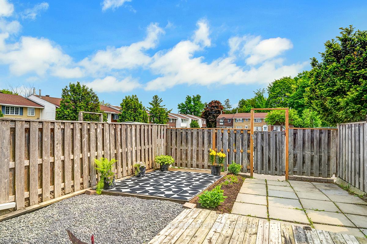 Photo 18 of Unit 8, 2300 Ogilvie Road, Ottawa, Beaconwood — HOMEH