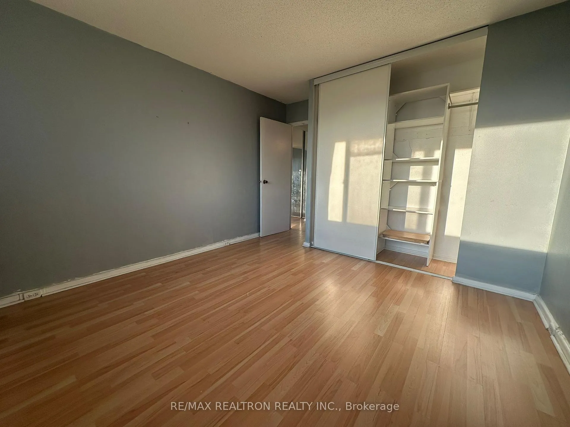 Photo 6 of Unit 605, 725 Don Mills Road, Toronto, Flemingdon Park — HOMEH