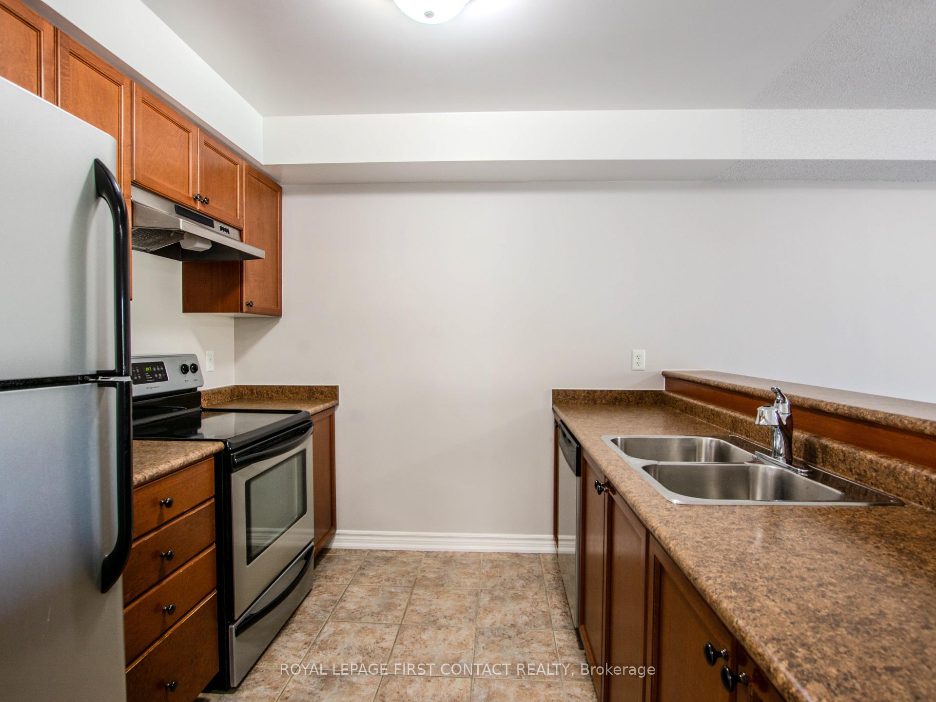 Photo 5 of Unit 18, 43 Coulter Street, Barrie, Sunnidale — HOMEH