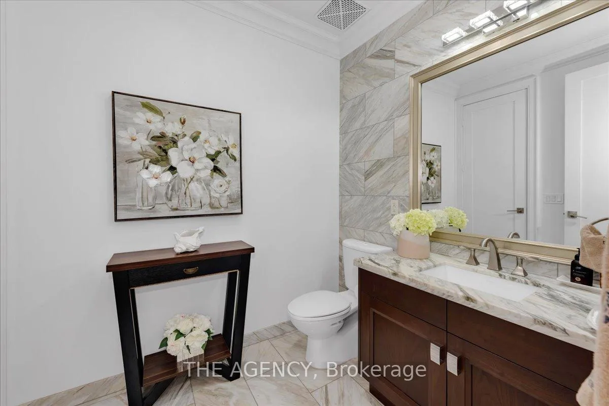 Photo 12 of Unit PH15, 70 Roehampton Avenue, Toronto, Mount Pleasant West — HOMEH