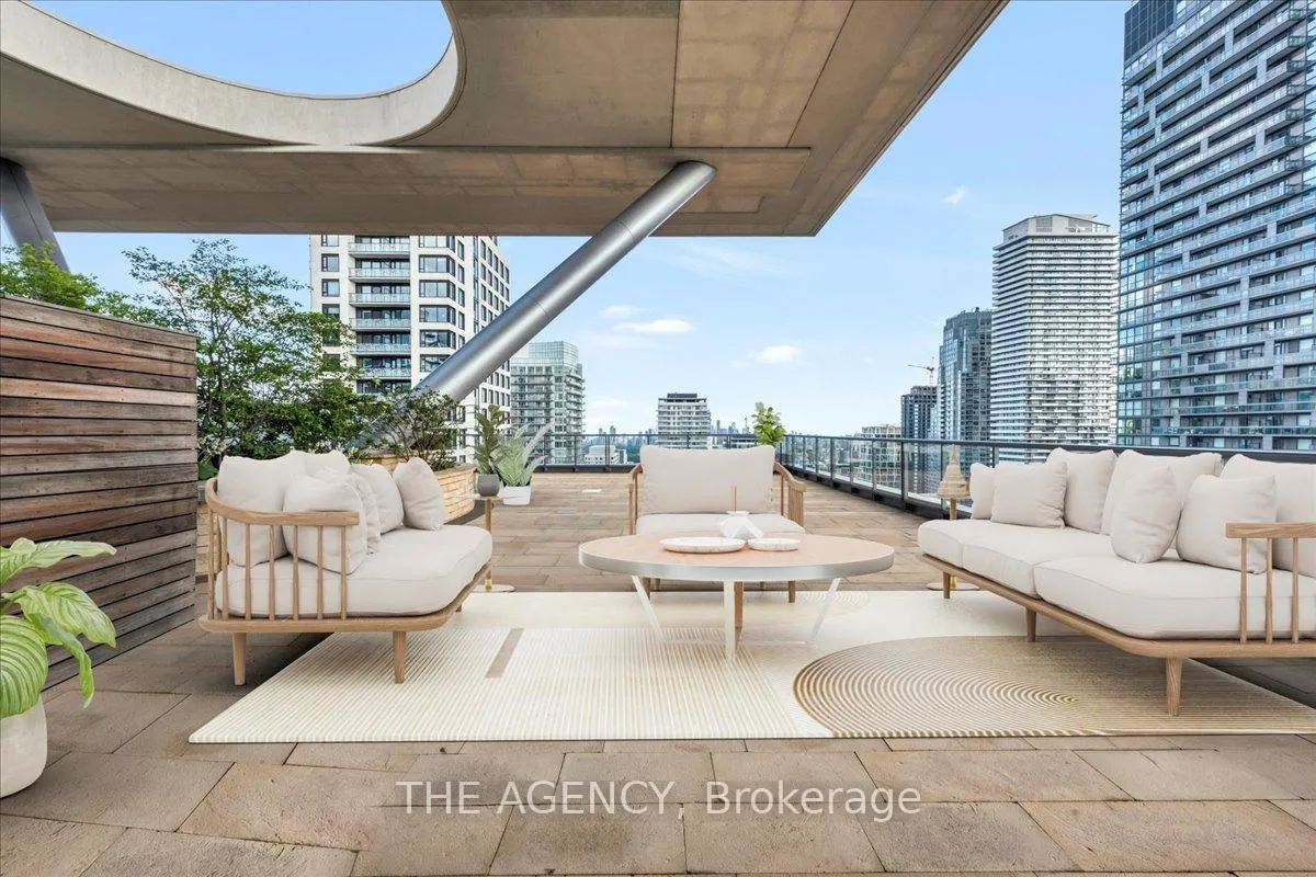 Photo 26 of Unit PH15, 70 Roehampton Avenue, Toronto, Mount Pleasant West — HOMEH